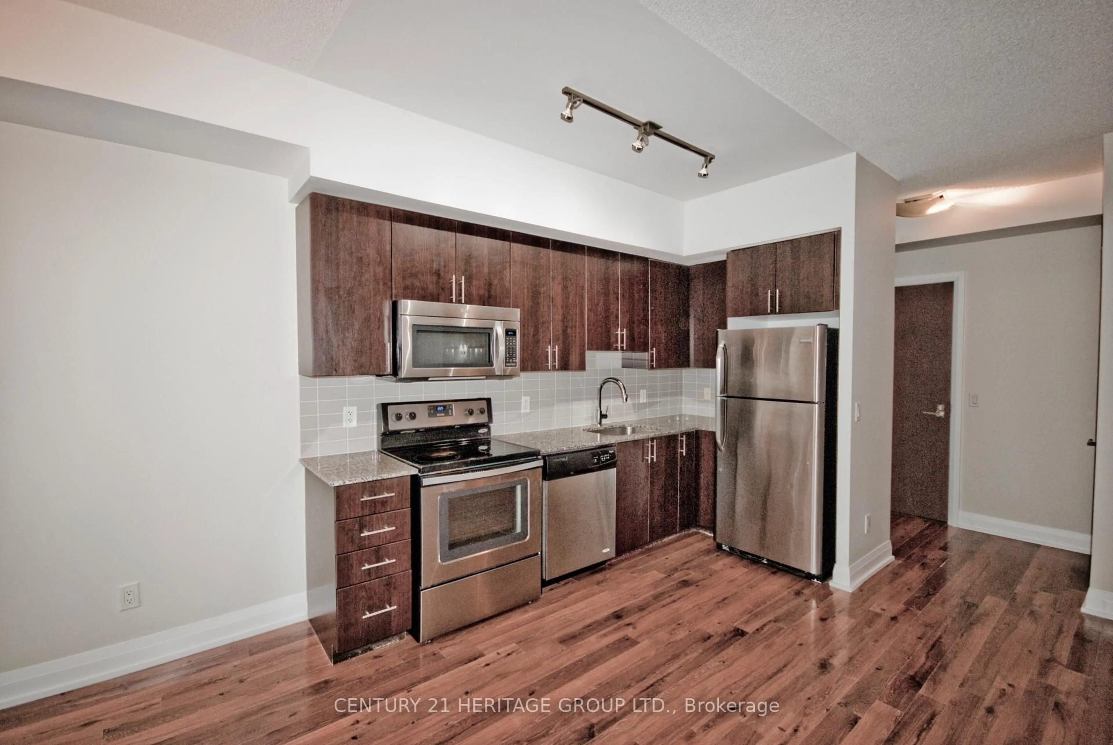 Standard kitchen, wood/laminate floor for 85 North Park Rd #209, Vaughan Ontario L4J 0H9