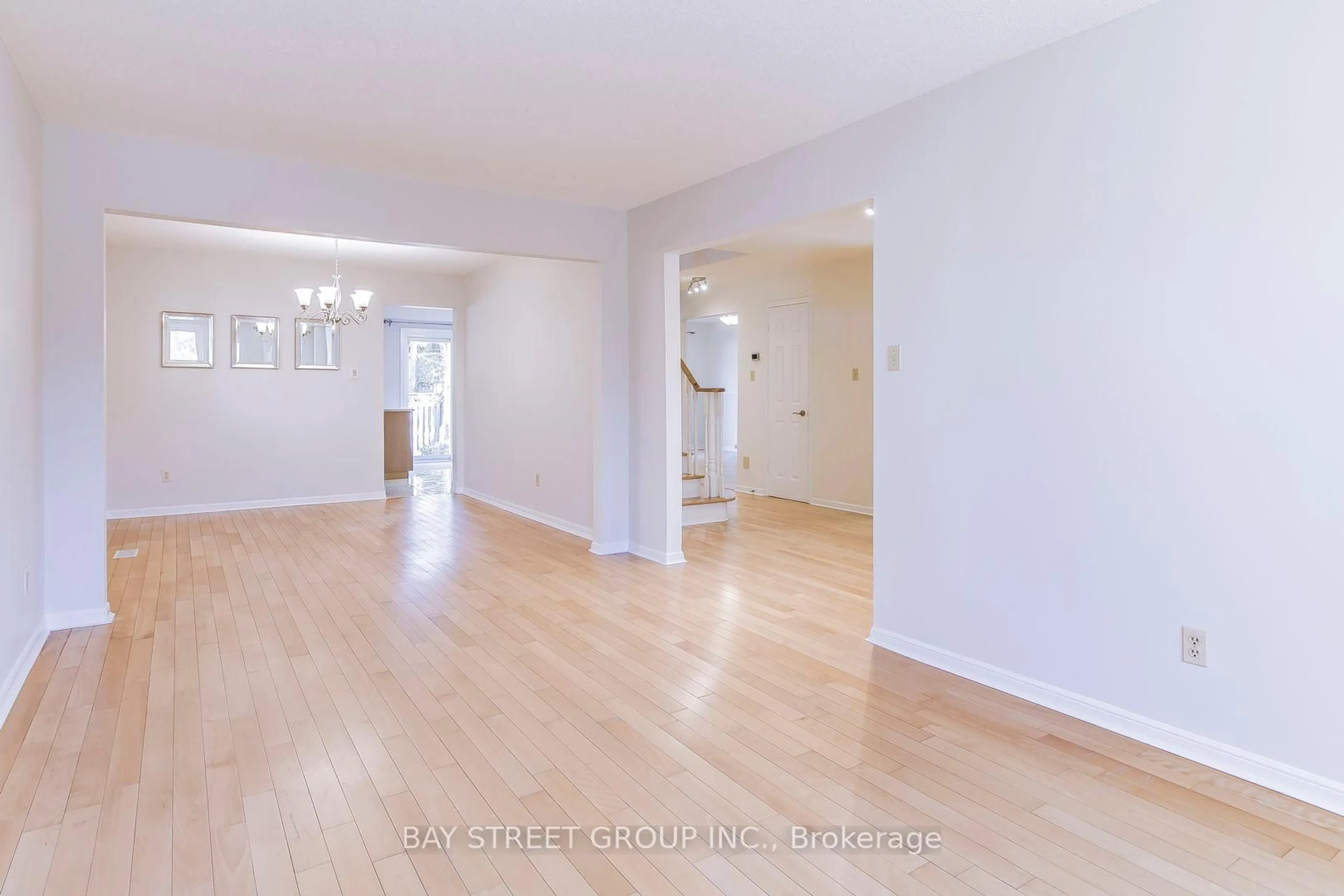 A pic of a room for 300 Fincham Ave, Markham Ontario L3P 4E7