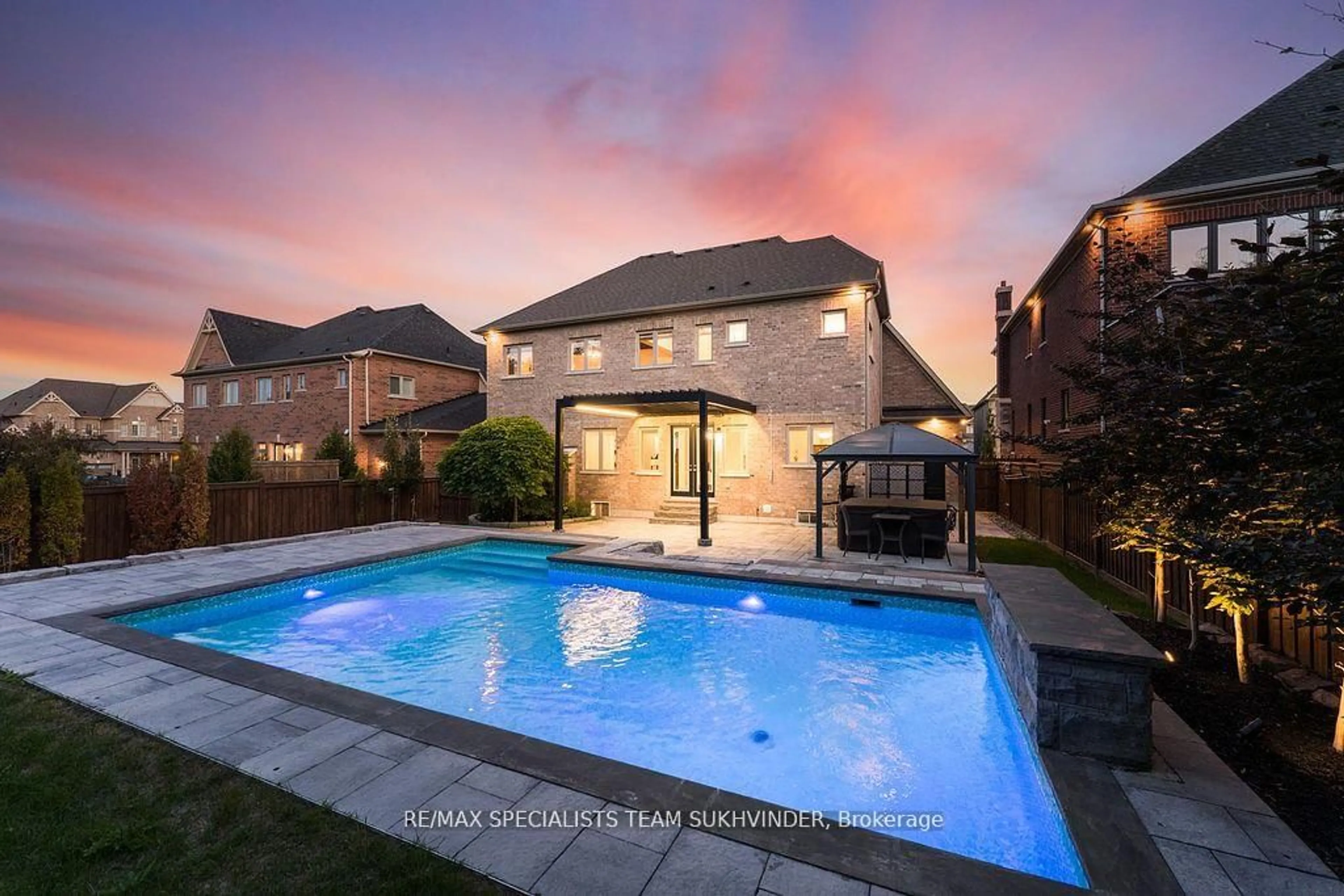 Pool for 56 Taurus Cres, East Gwillimbury Ontario L9N 0P9