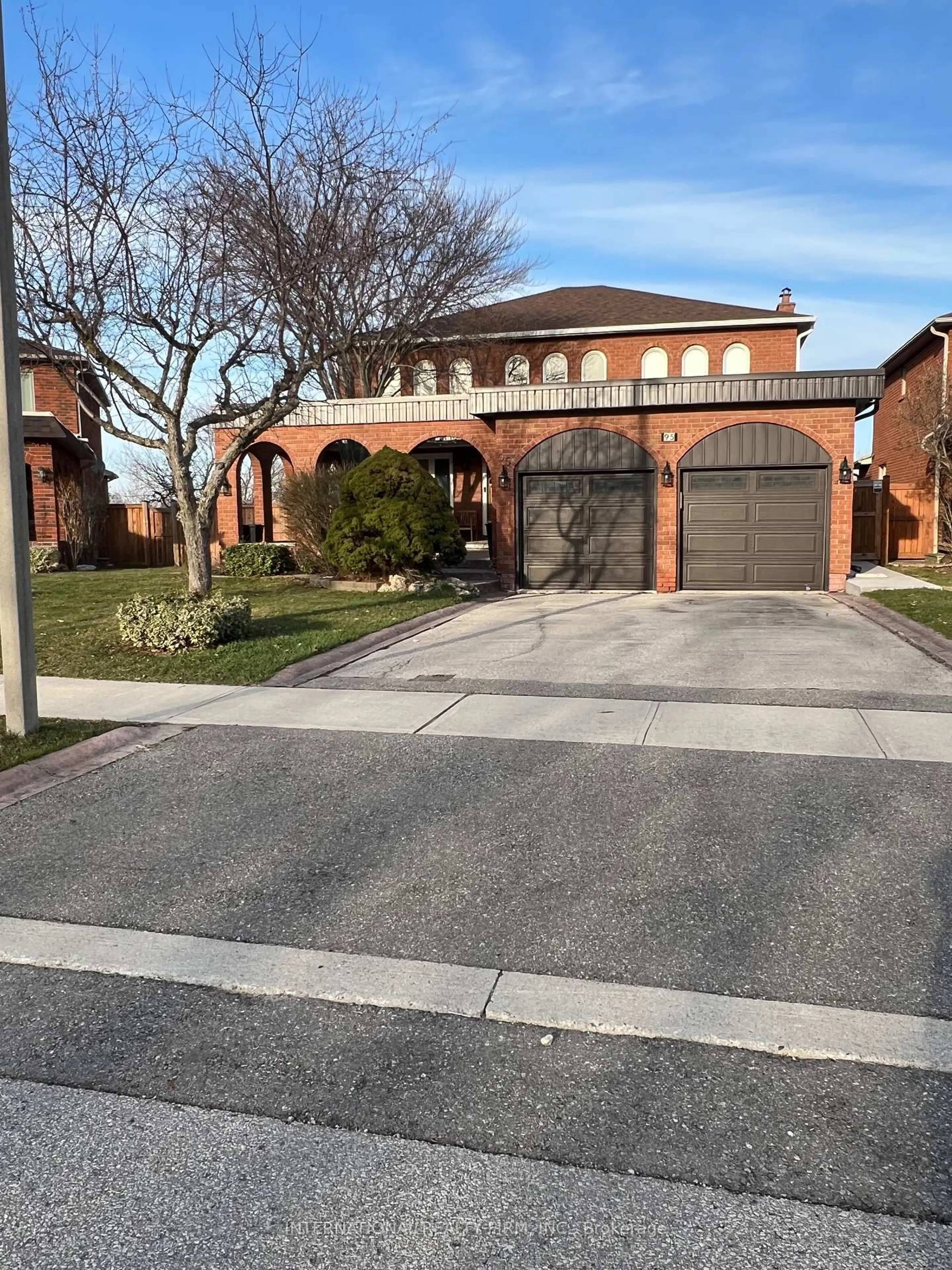 Home with brick exterior material, street for 95 Dunstan Cres, Vaughan Ontario L4L 3W5