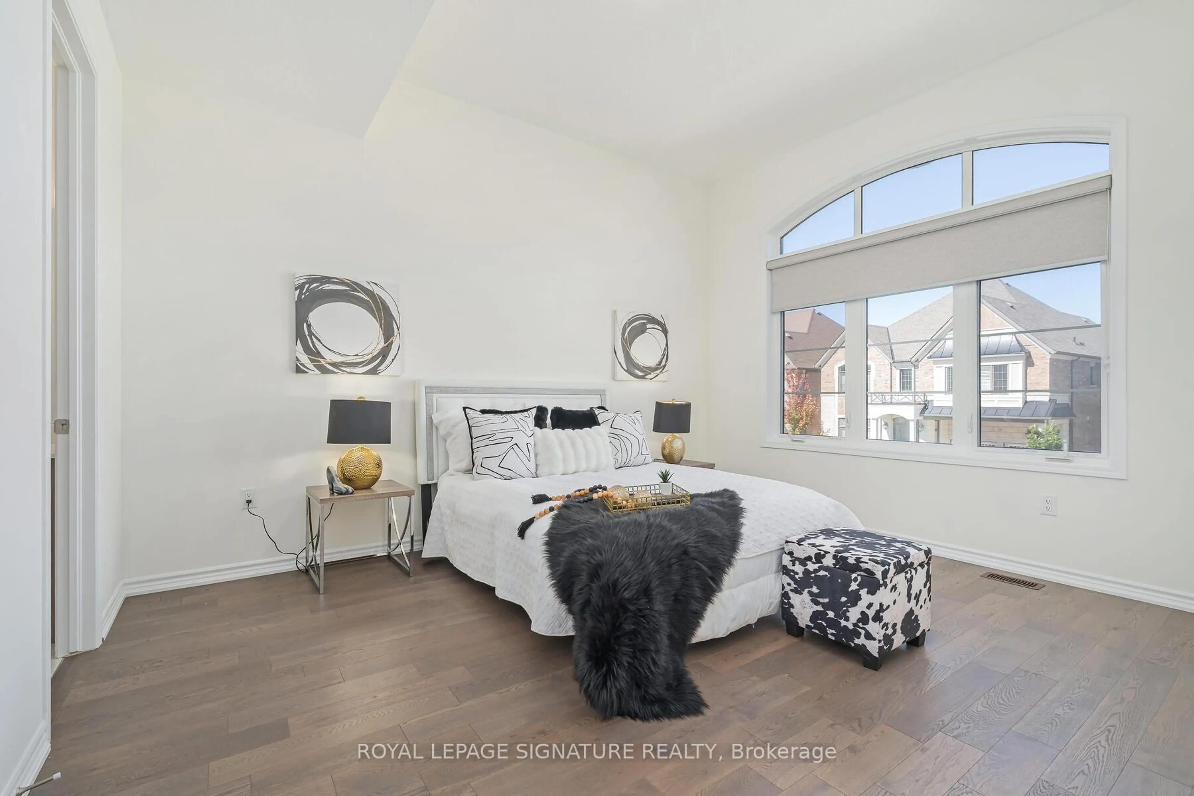 Bedroom with bed, unknown for 31 Streamside St, Vaughan Ontario L4H 4V3