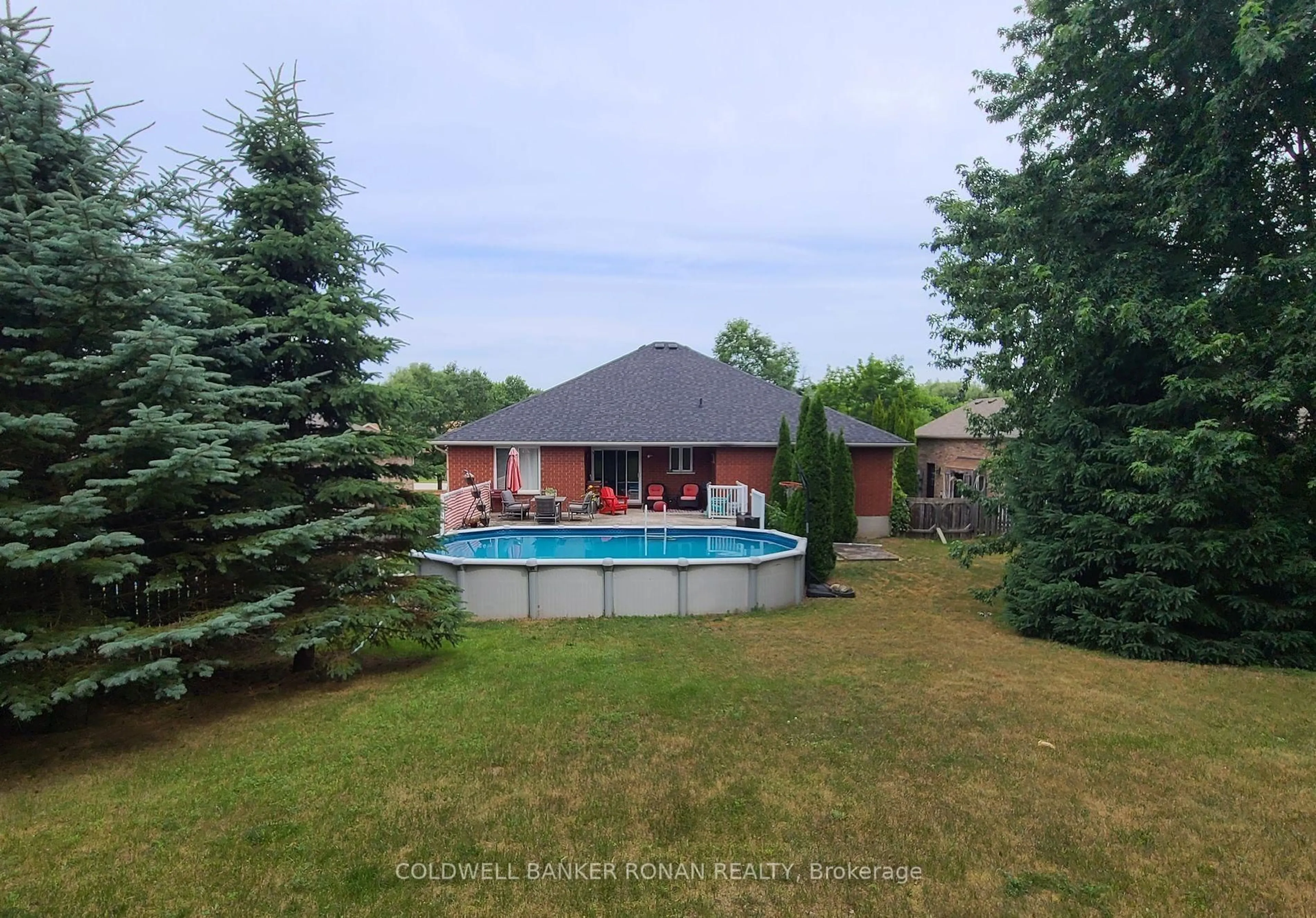 A pic from outside/outdoor area/front of a property/back of a property/a pic from drone, water/lake/river/ocean view for 28 Dekker St, Adjala-Tosorontio Ontario L0M 1J0