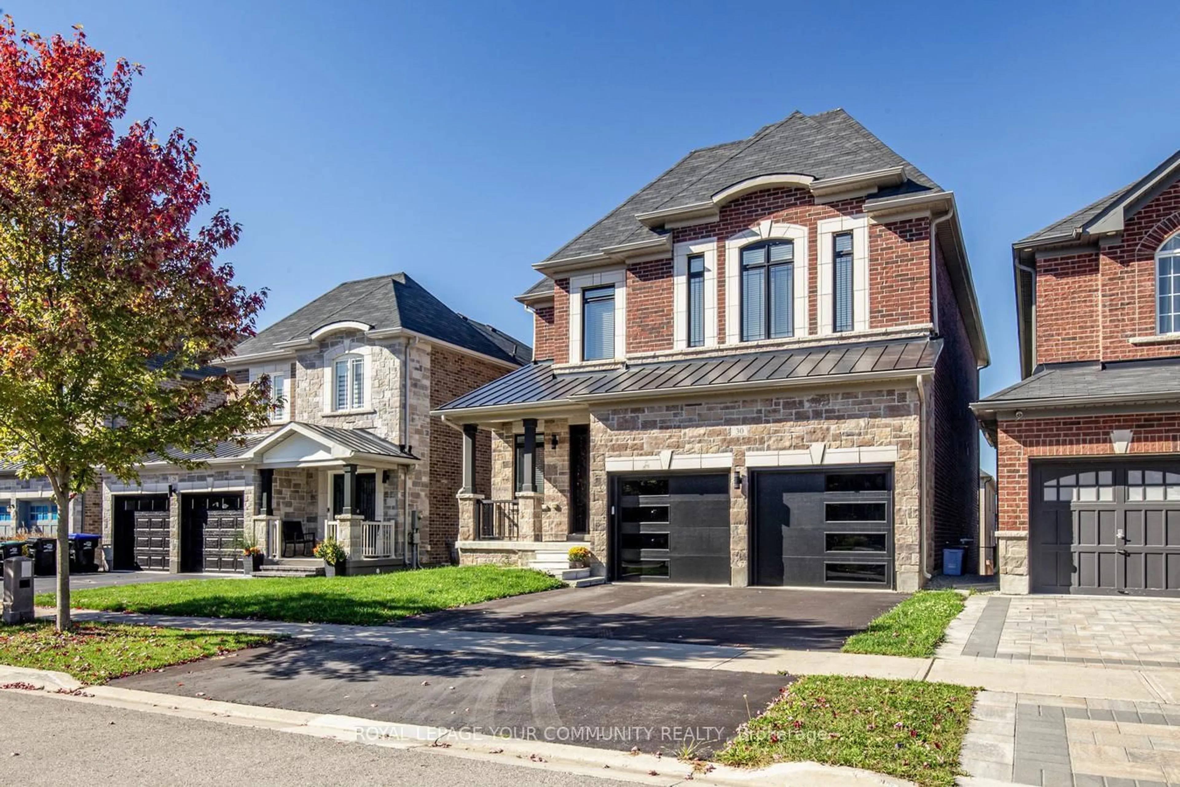 Home with brick exterior material, street for 30 Tyndall Dr, Bradford West Gwillimbury Ontario L3Z 4G6