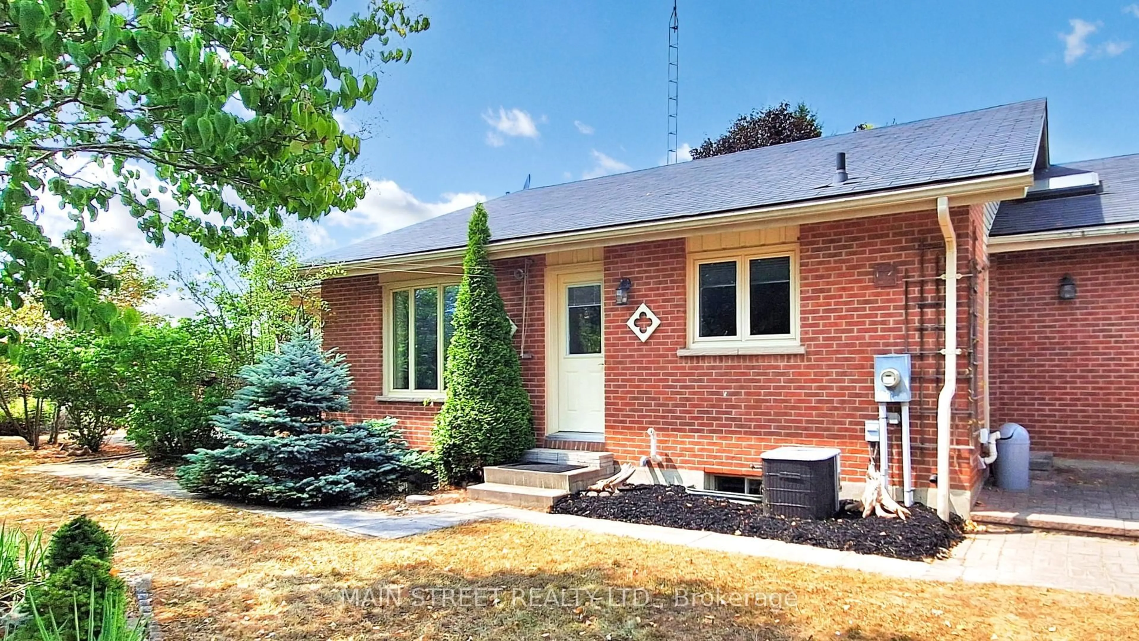 Home with brick exterior material, street for 15 Windor Crt, Brock Ontario L0E 1E0