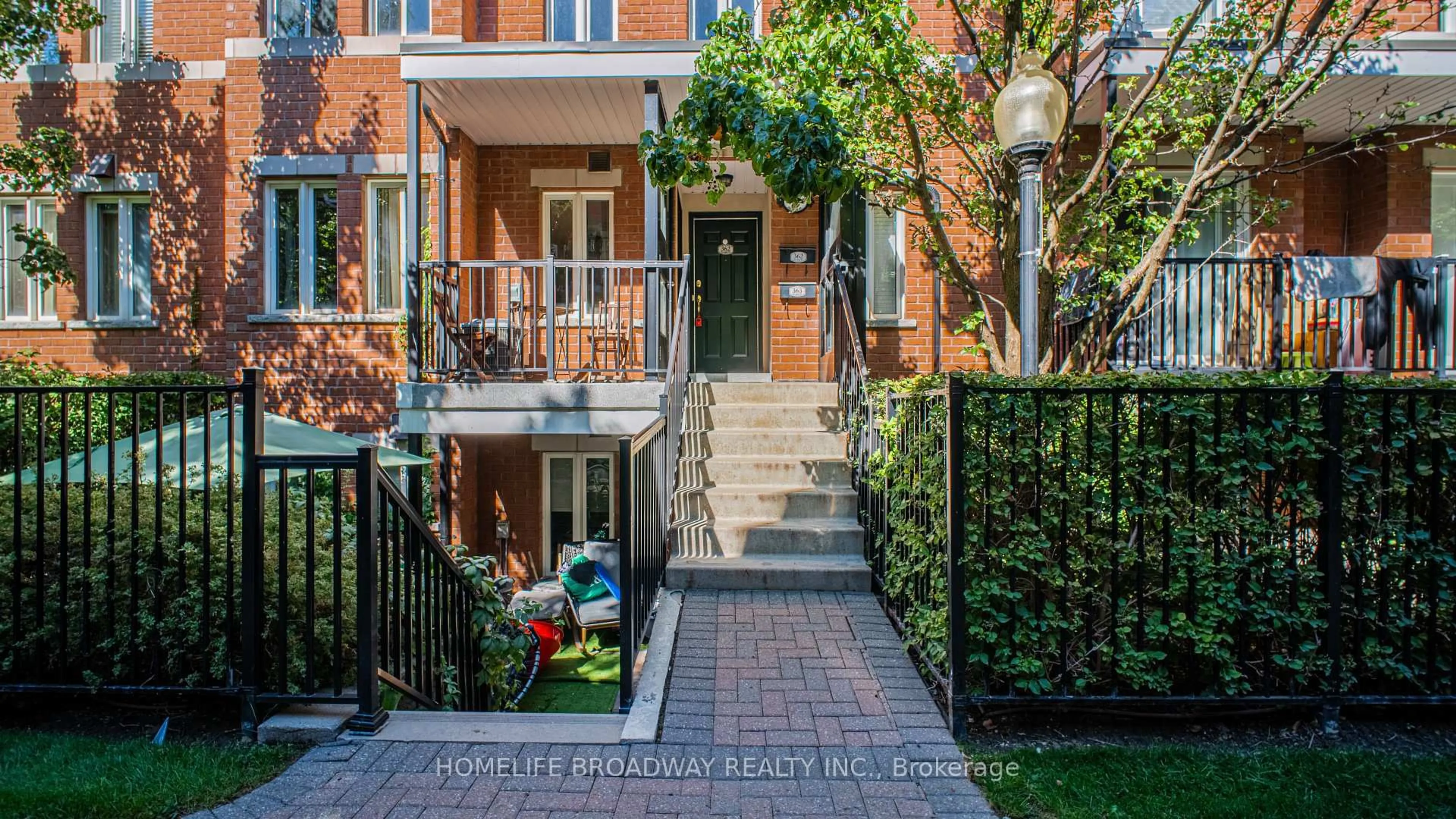 Home with brick exterior material, street for 312 John St #362, Markham Ontario L3T 0A7