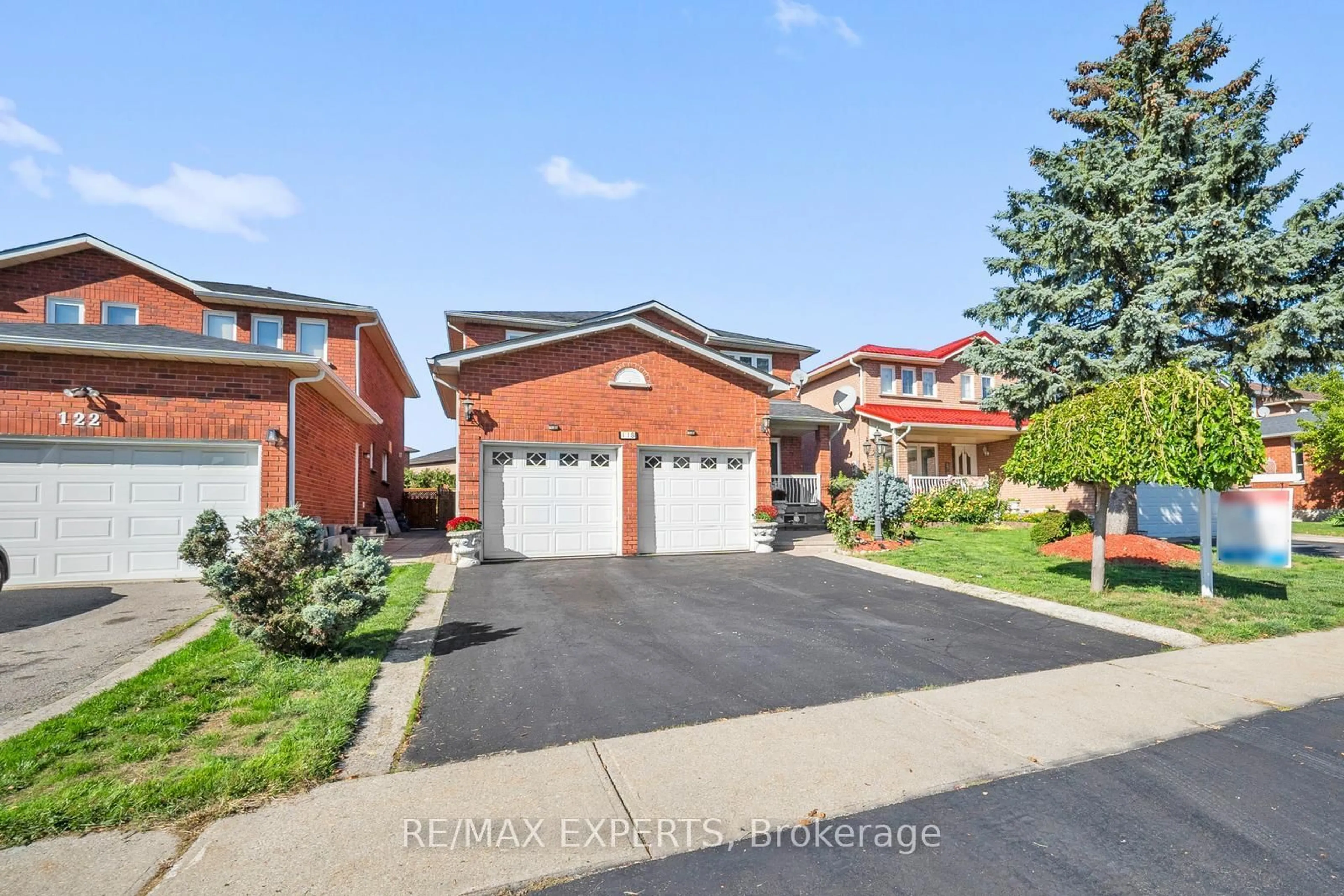 Home with brick exterior material, street for 118 Chancellor Dr, Vaughan Ontario L4L 7N5