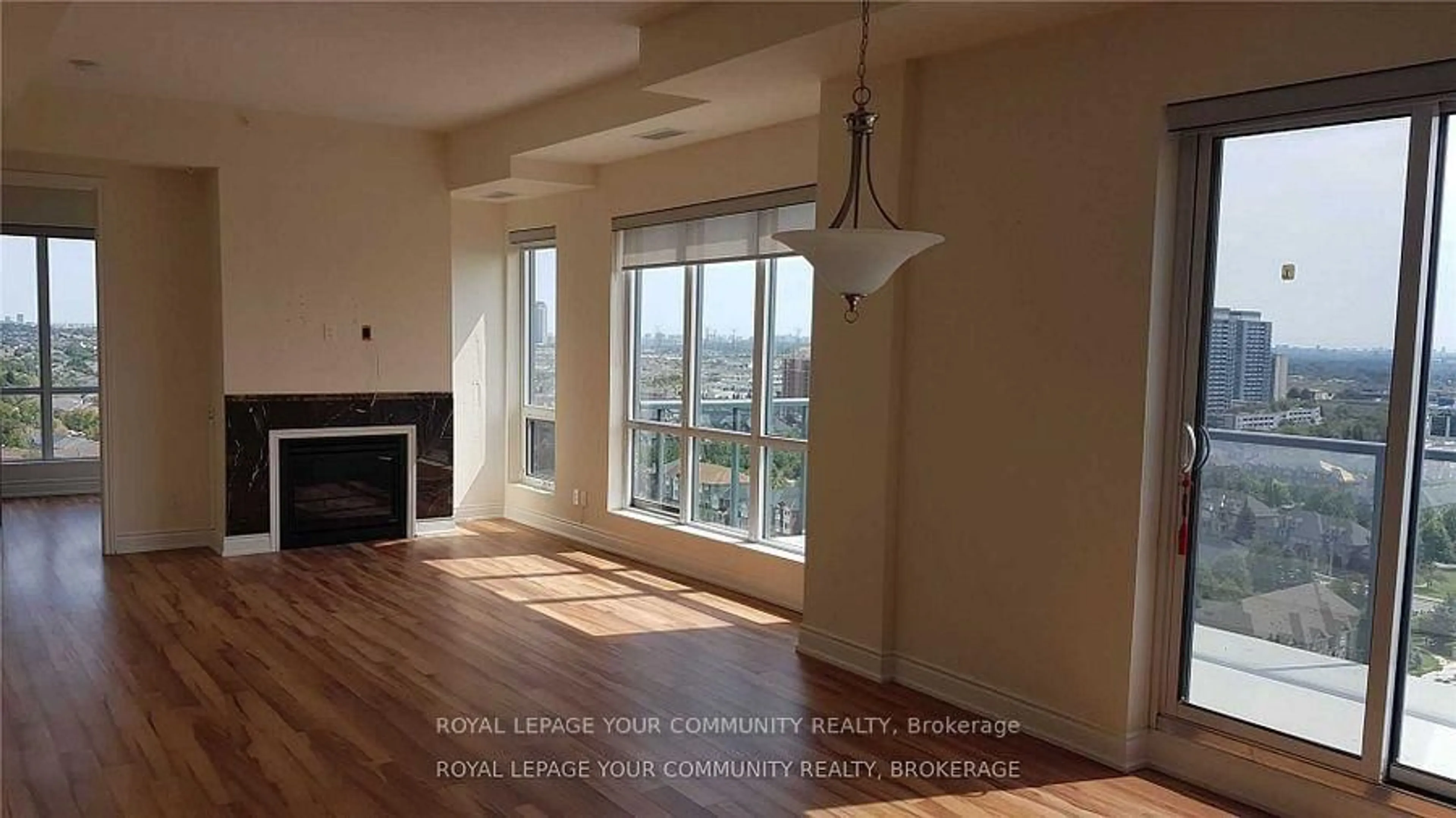 A pic of a room for 9088 Yonge St #Ph5, Richmond Hill Ontario L4C 0Y6
