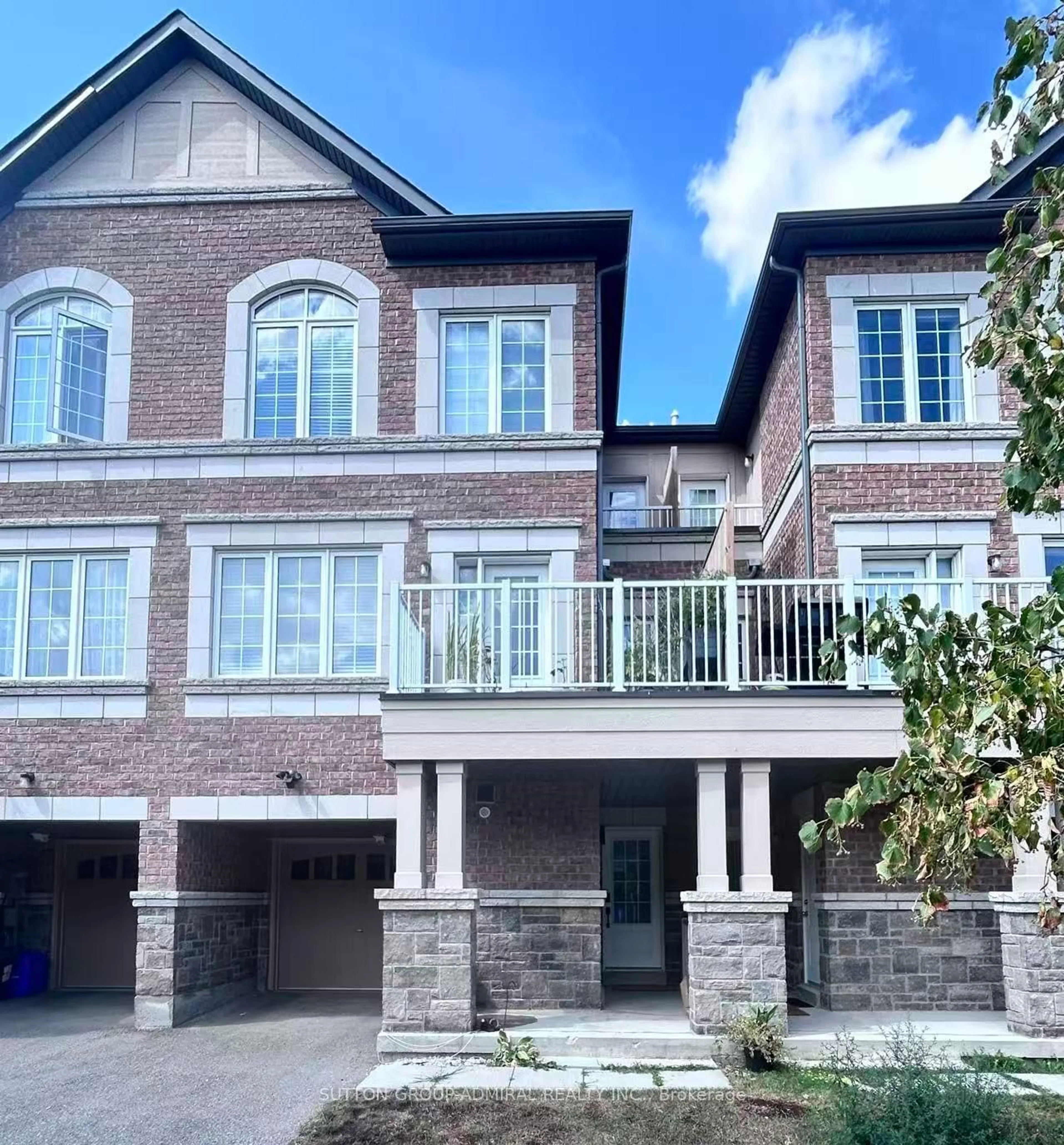Home with brick exterior material, street for 14 McGrath Ave, Richmond Hill Ontario L4S 0K5