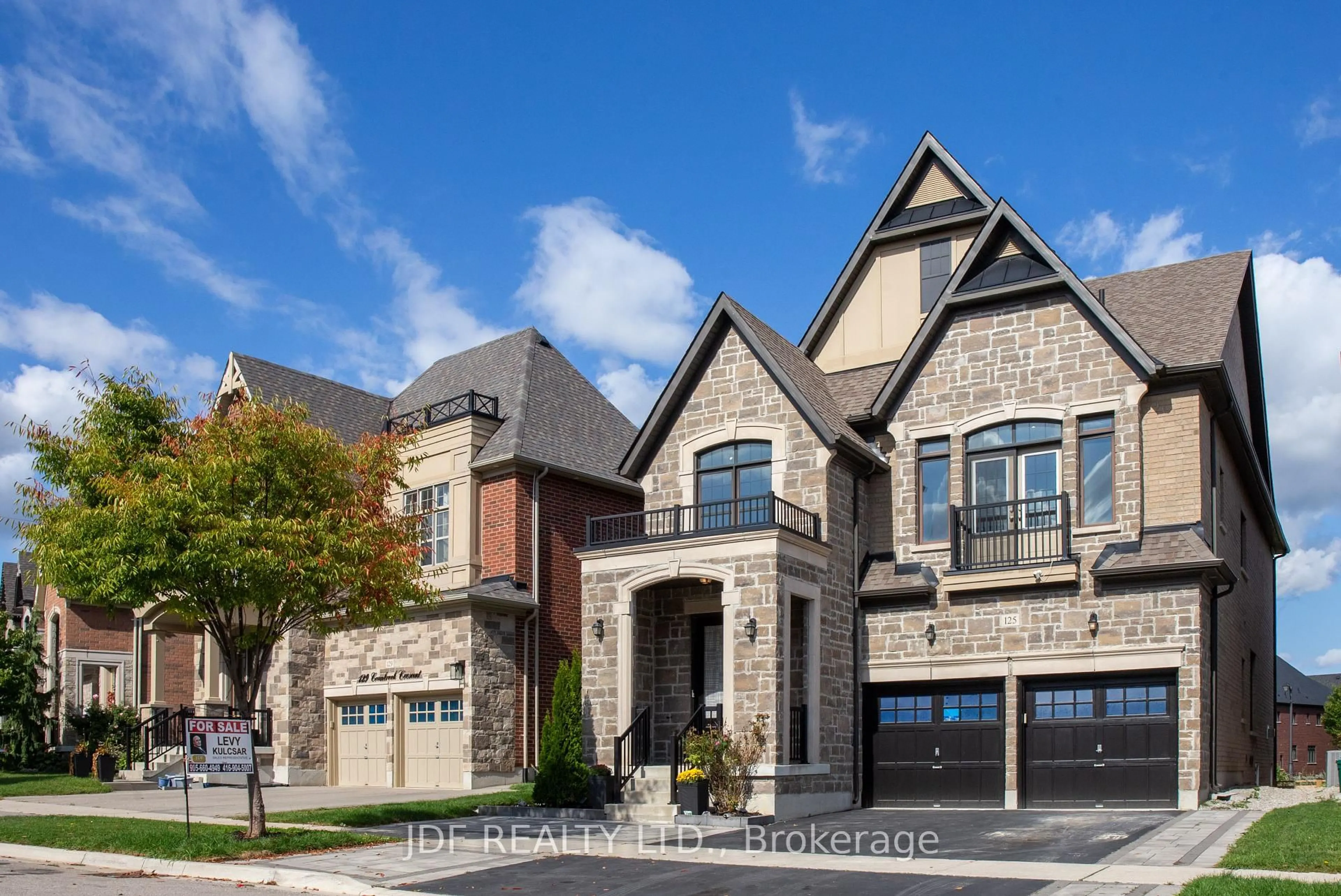 Home with brick exterior material, street for 125 Cranbrook Cres, Vaughan Ontario L4H 4G9