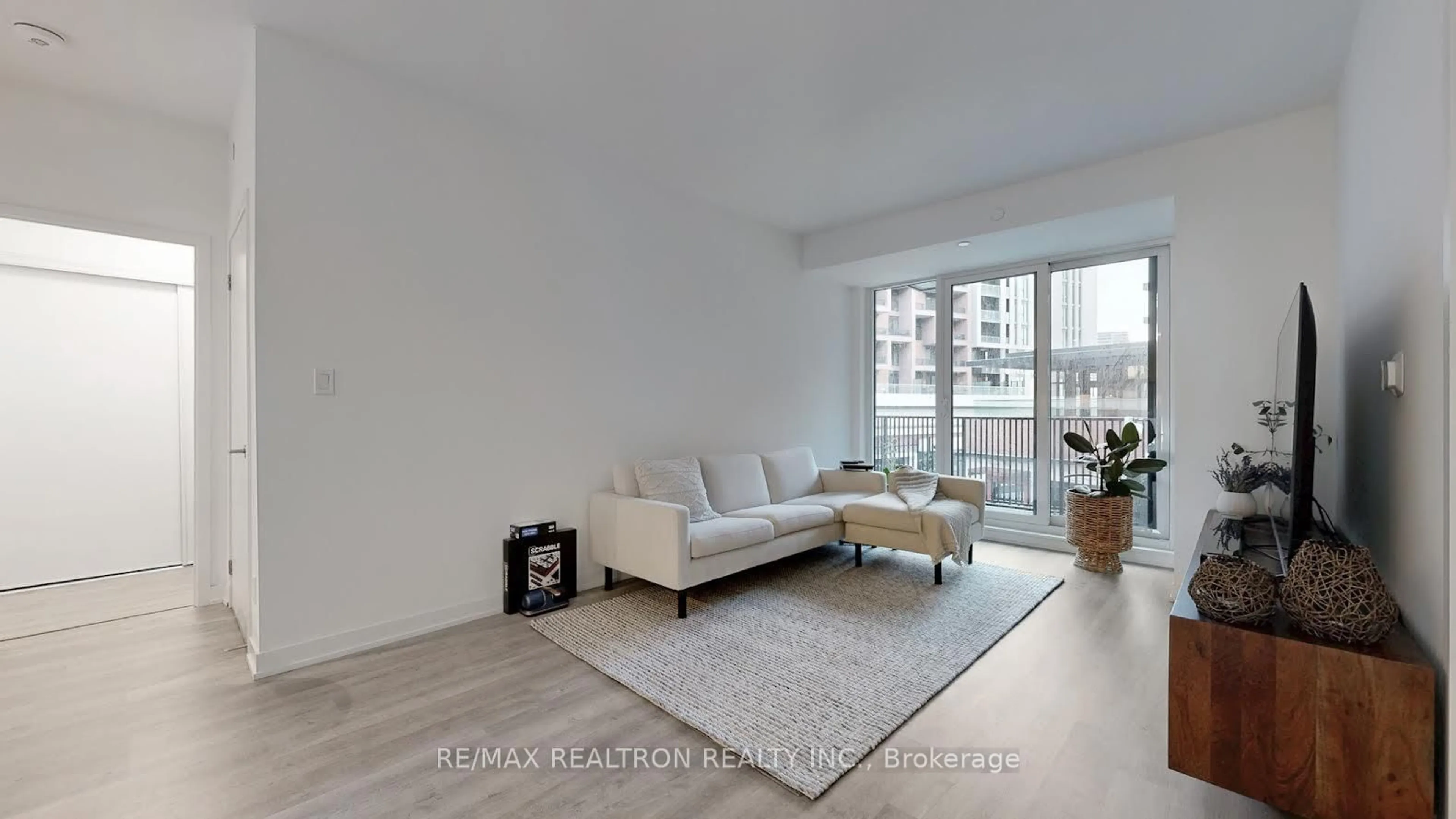 Living room with furniture, unknown for 38 Simcoe Prom #319C, Markham Ontario L6G 0H7