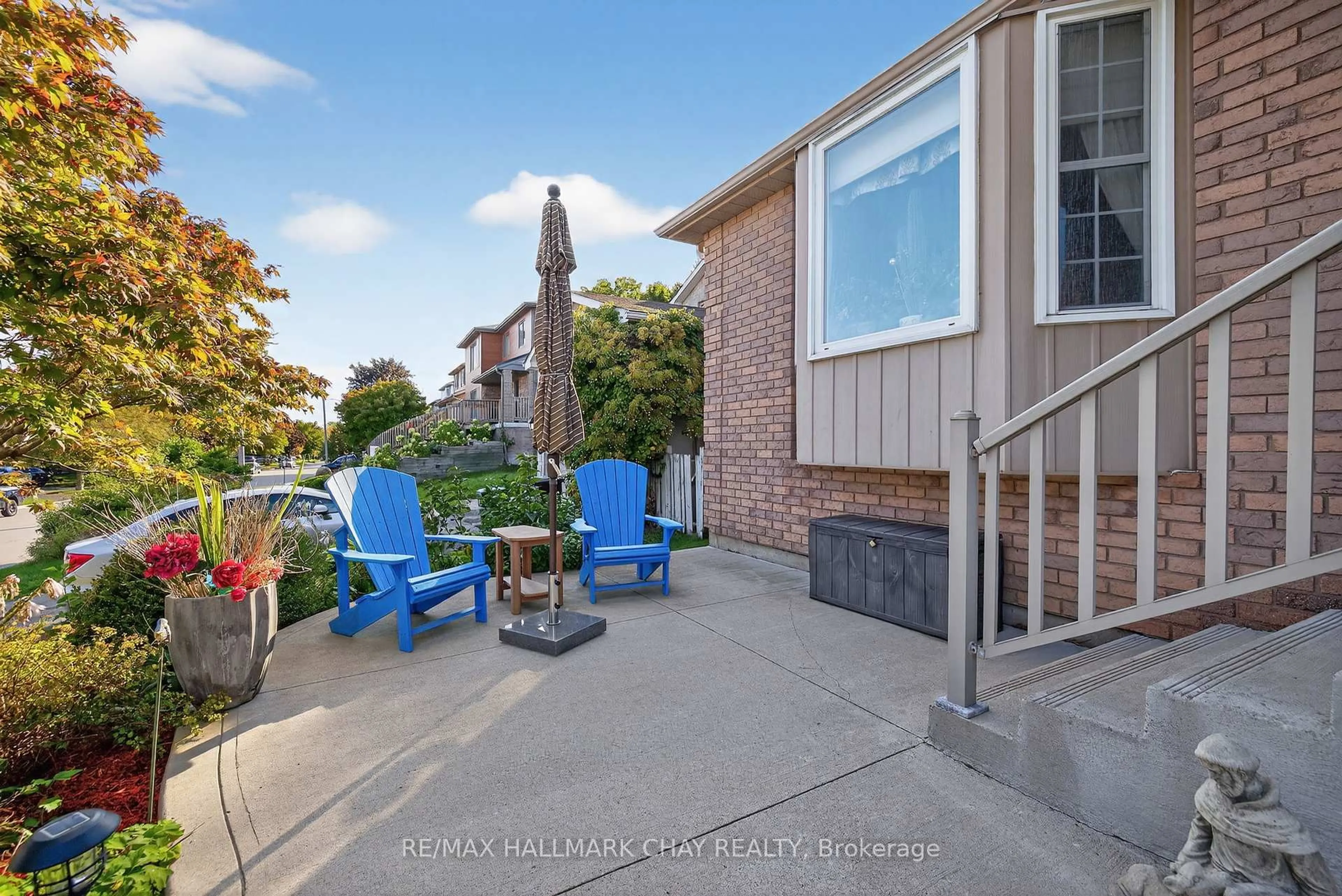 Patio, street for 78 Collings Ave, Bradford West Gwillimbury Ontario L3Z 1S4