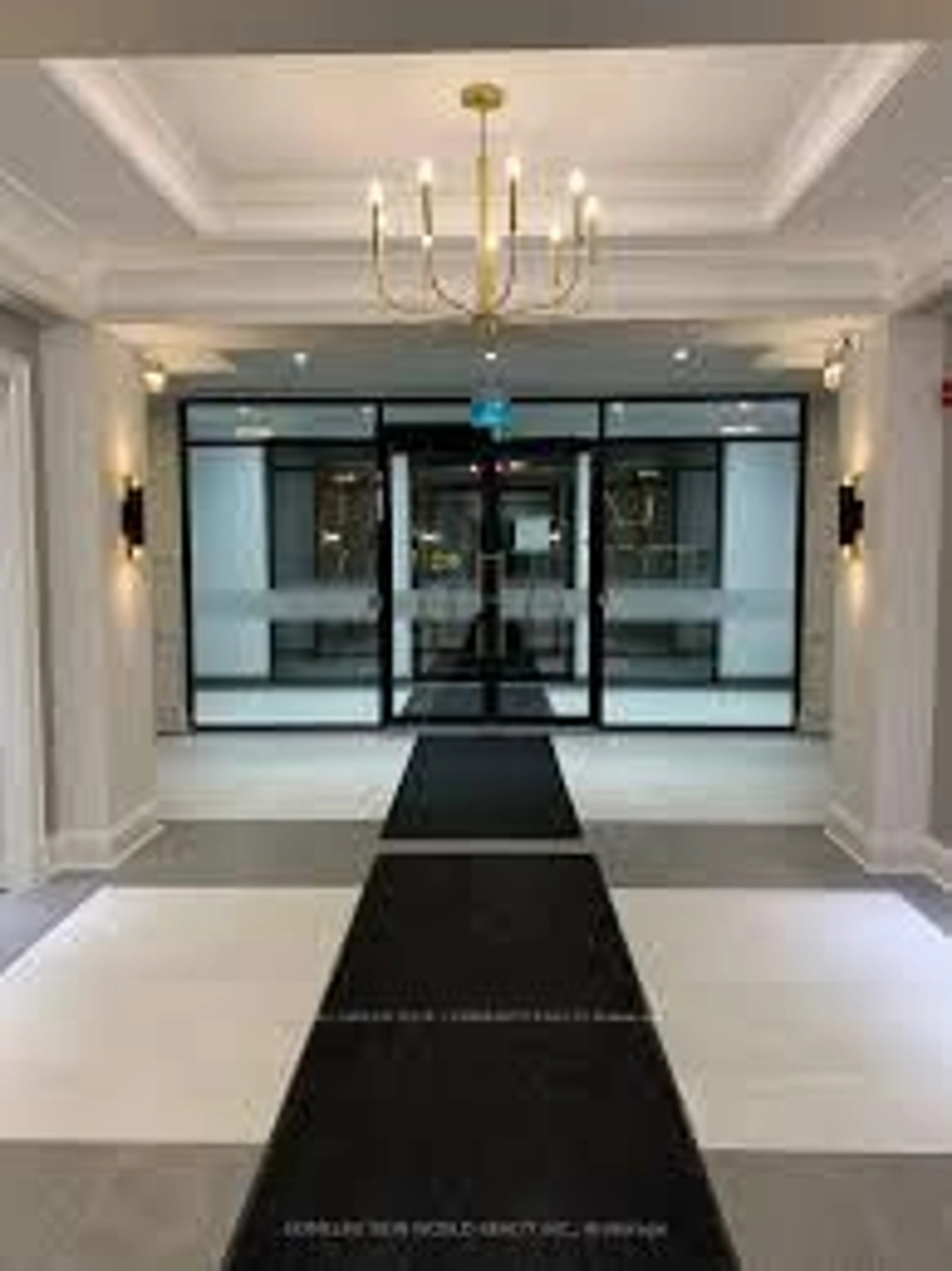 Indoor foyer for 208 Main St  Unionville St ##303, Markham Ontario L3R 6G8
