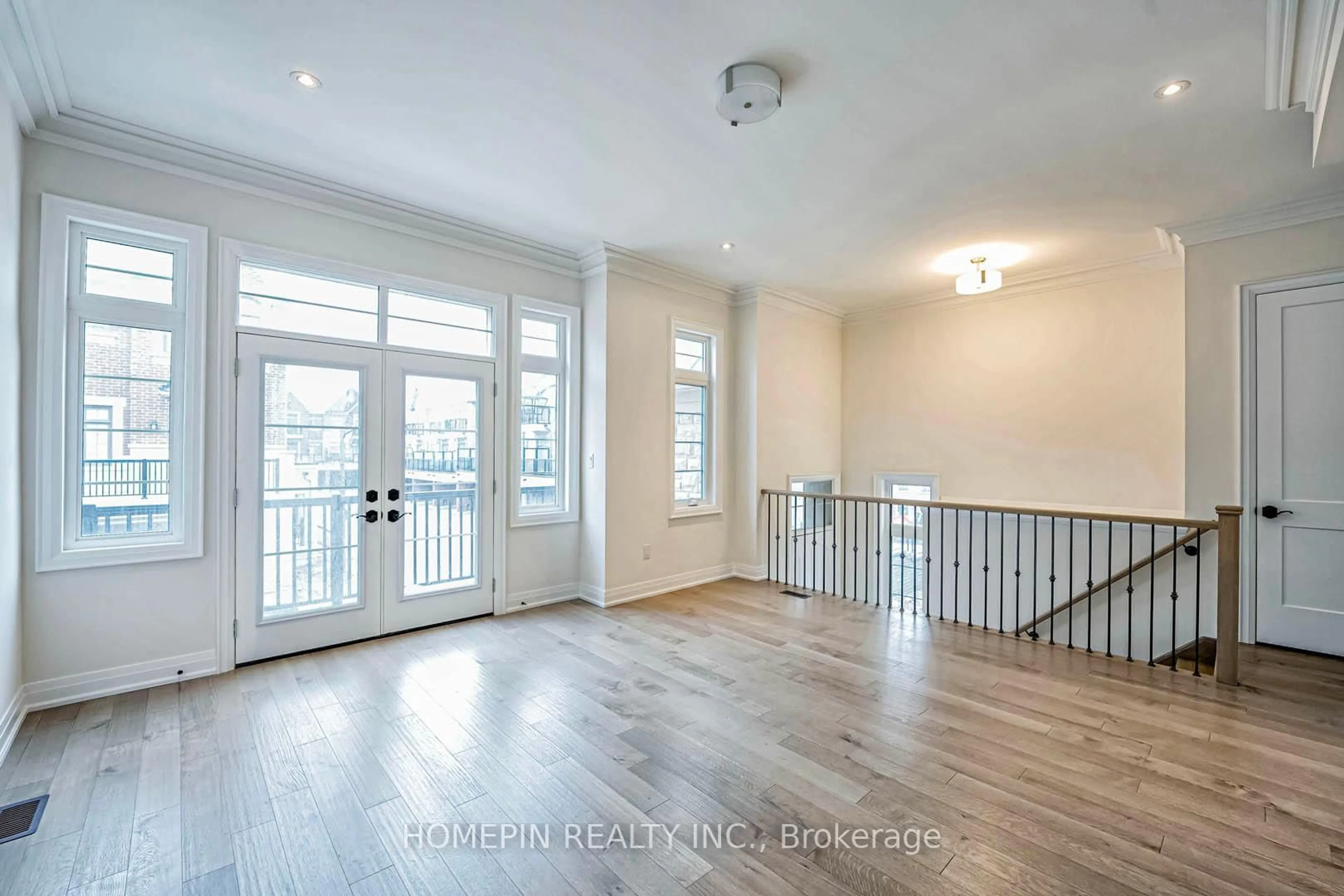 Unknown for 8 Gardeners Lane, Markham Ontario L6C 3L5