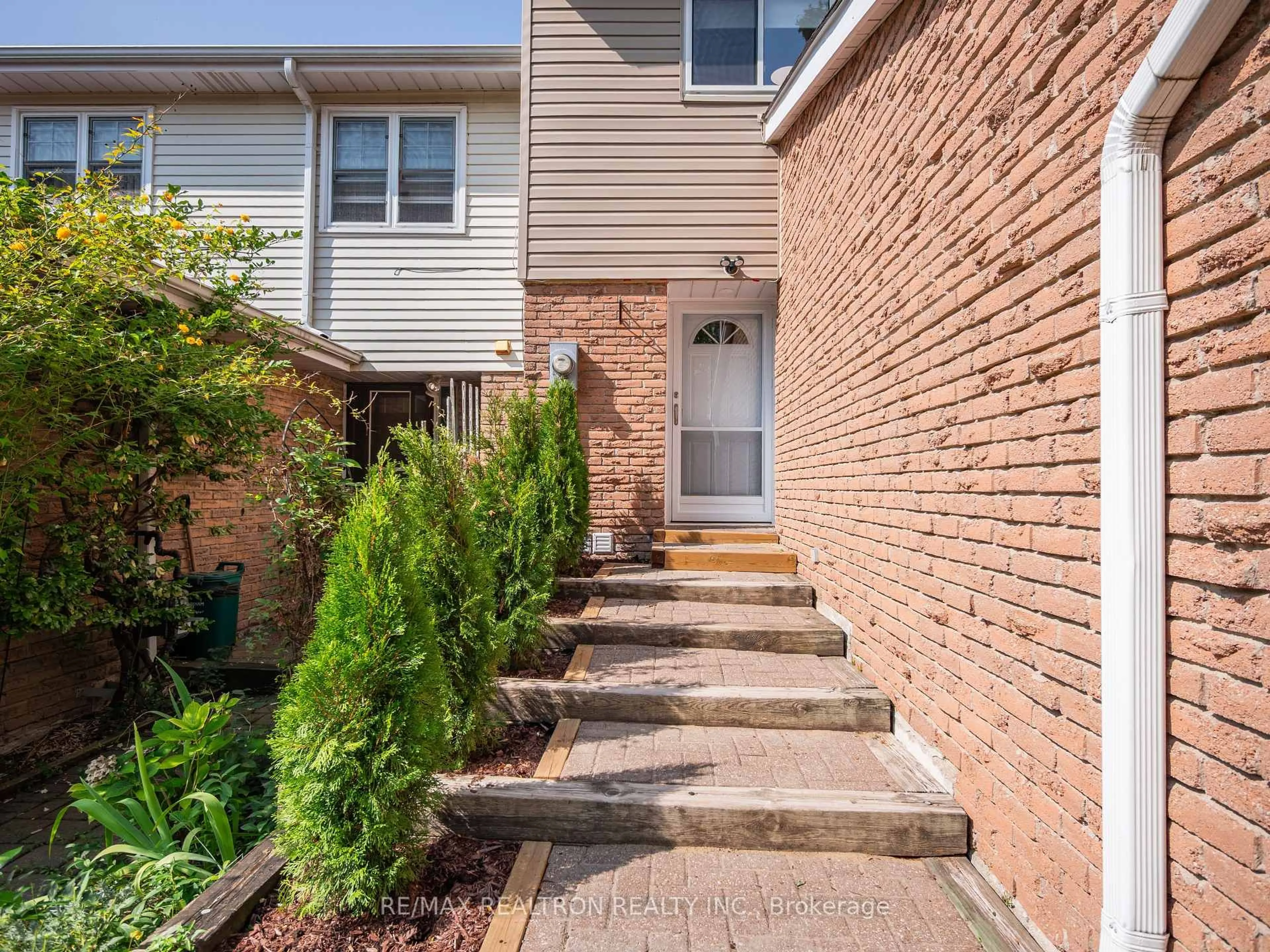 Unknown for 173 Tamarack Dr, Markham Ontario L3T 4X3