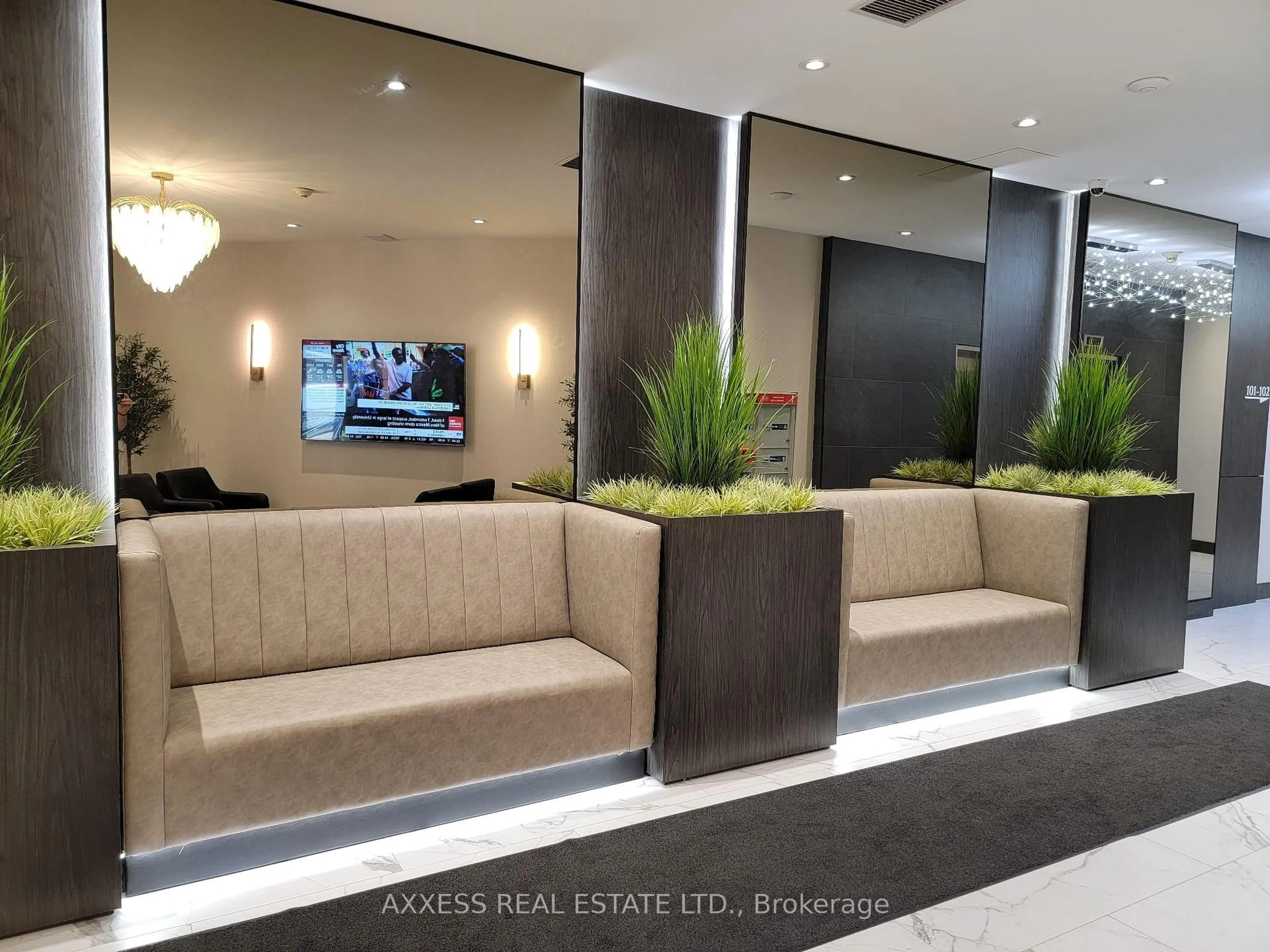 Lobby for 160 Woodbridge Ave #210, Vaughan Ontario L4L 0B8