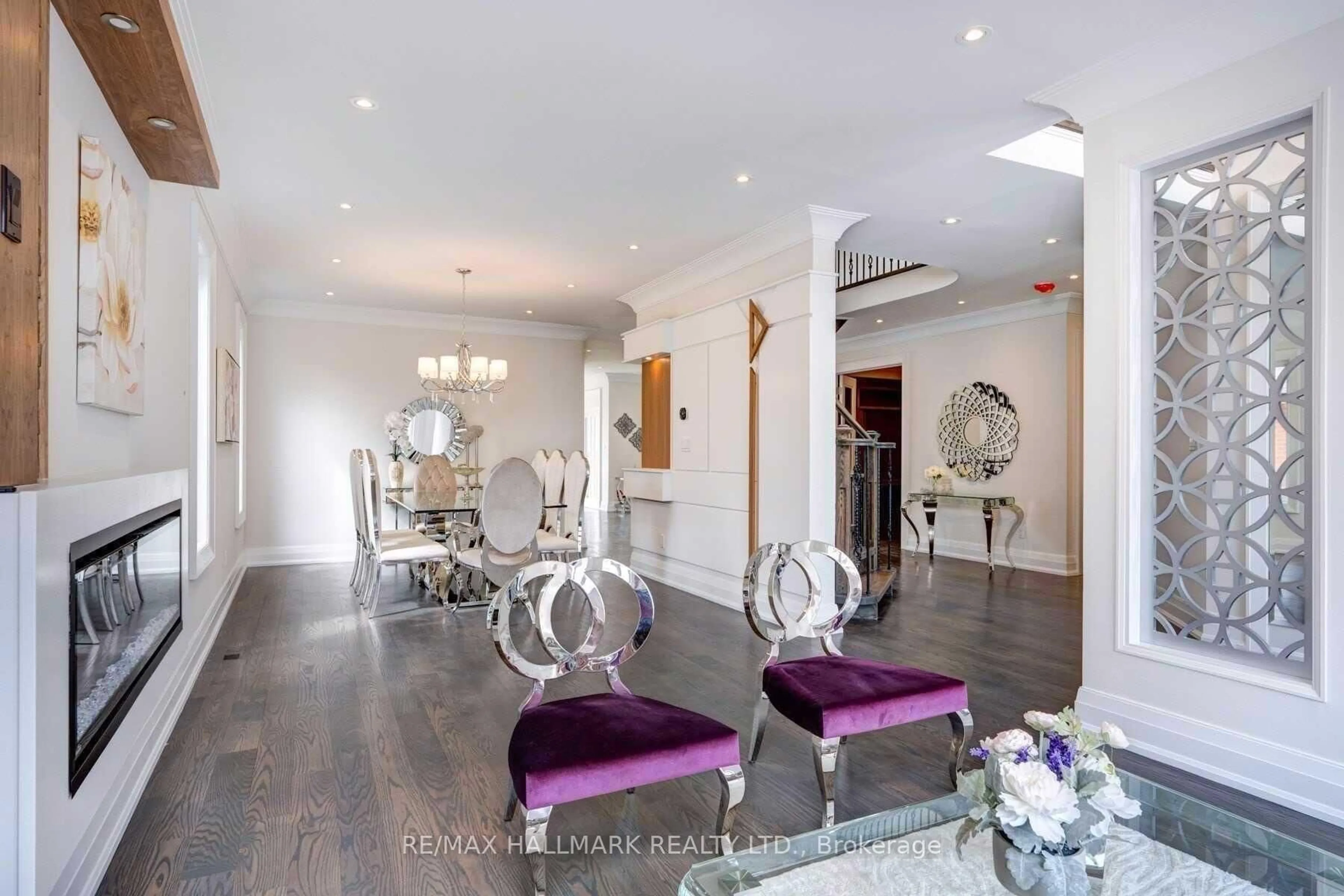 Dining room, unknown for 46 Yongehurst Rd, Richmond Hill Ontario L4C 3T2