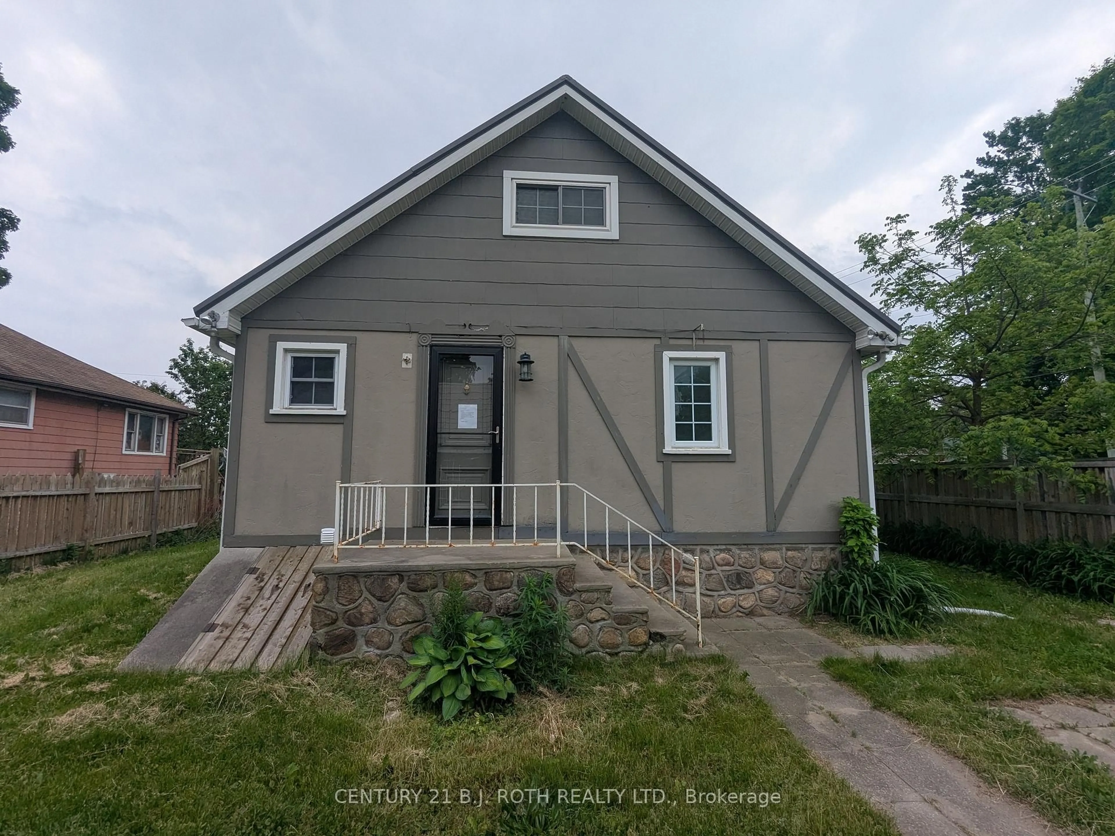 Unknown for 2709 25 Sdrd, Innisfil Ontario L9S 3T1