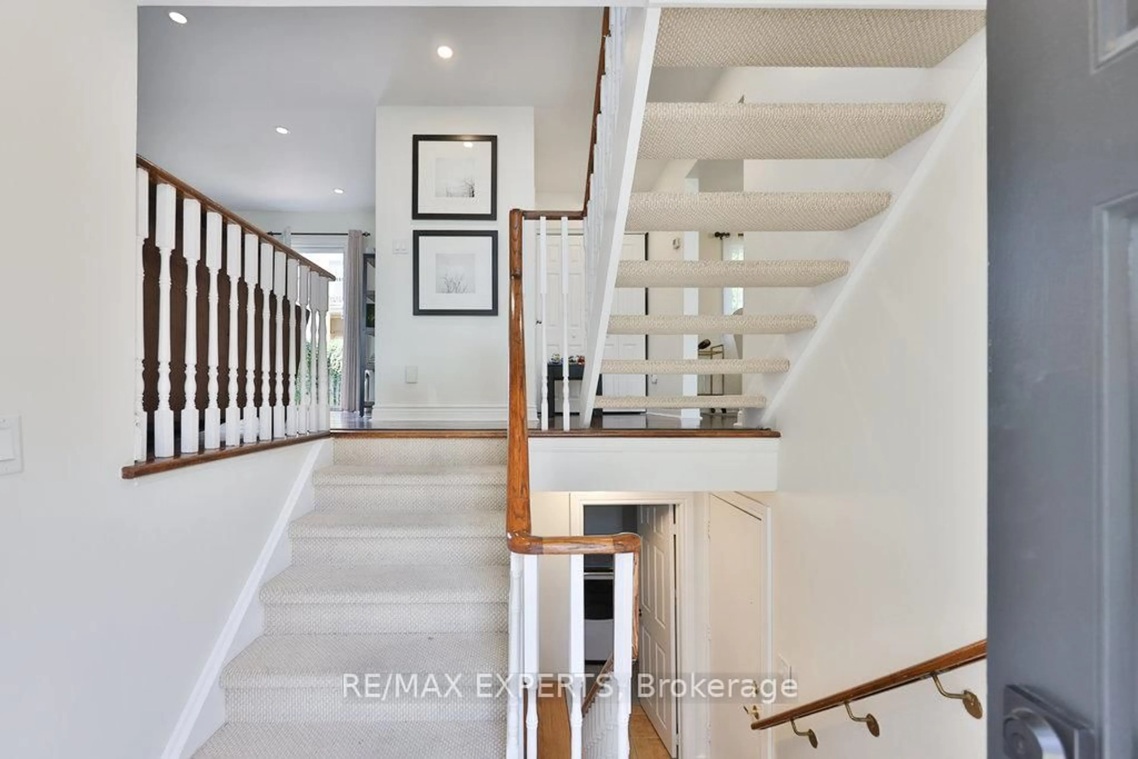 Stairs for 4 Amos Maynard Circ, Vaughan Ontario L4L 3B8