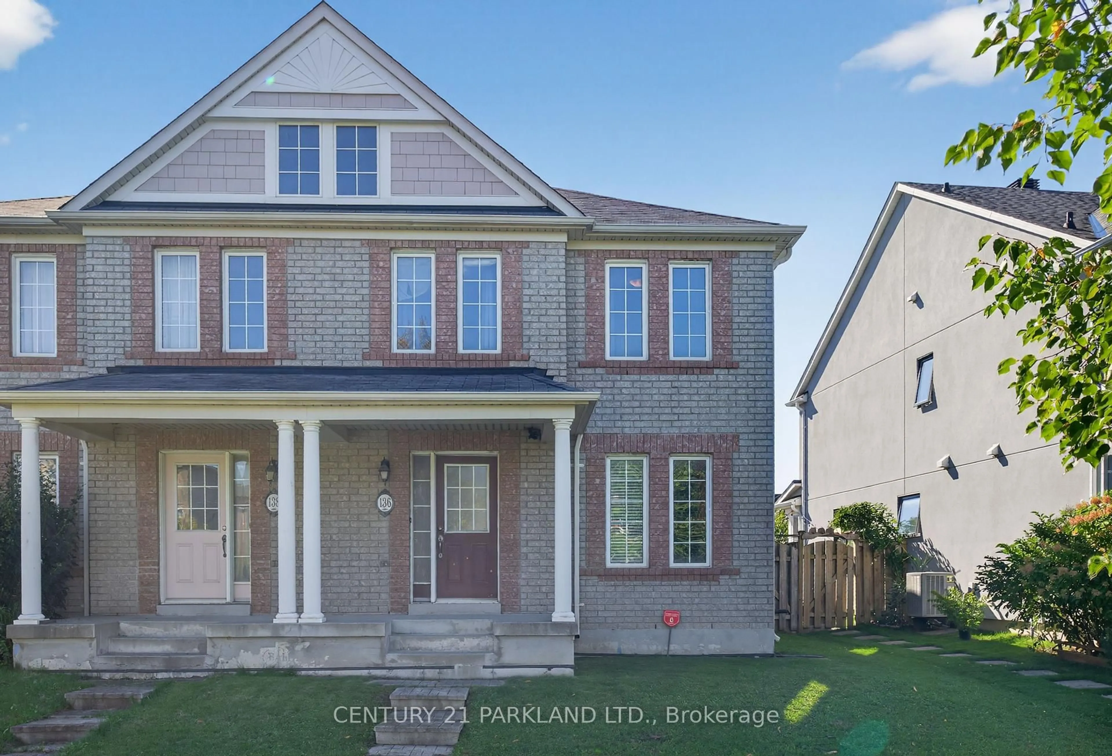 Home with brick exterior material, street for 136 Gas Lamp Lane, Markham Ontario L6B 1K9