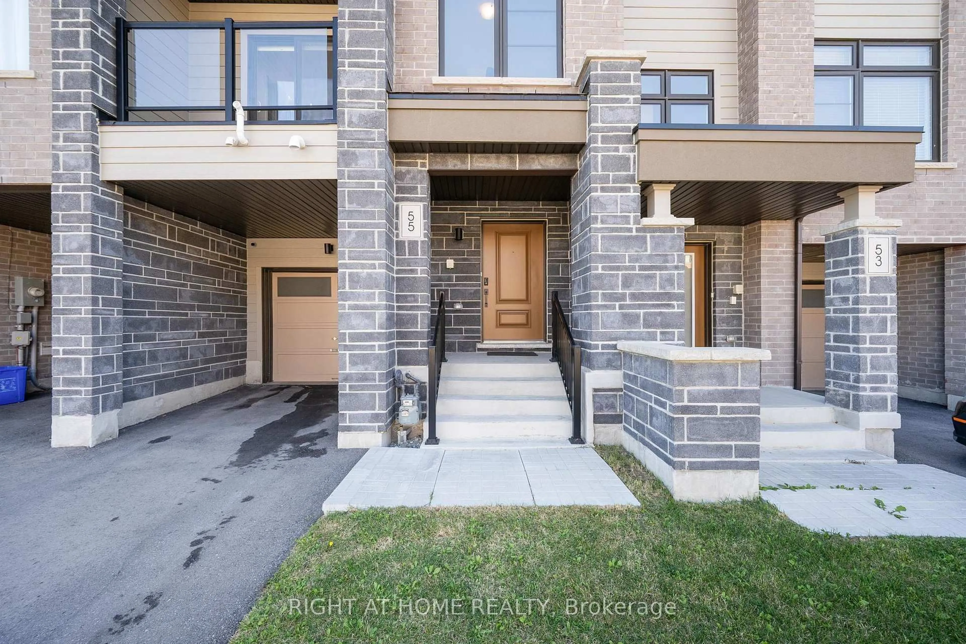 Unknown for 55 Delano Way, Newmarket Ontario L3X 0L4