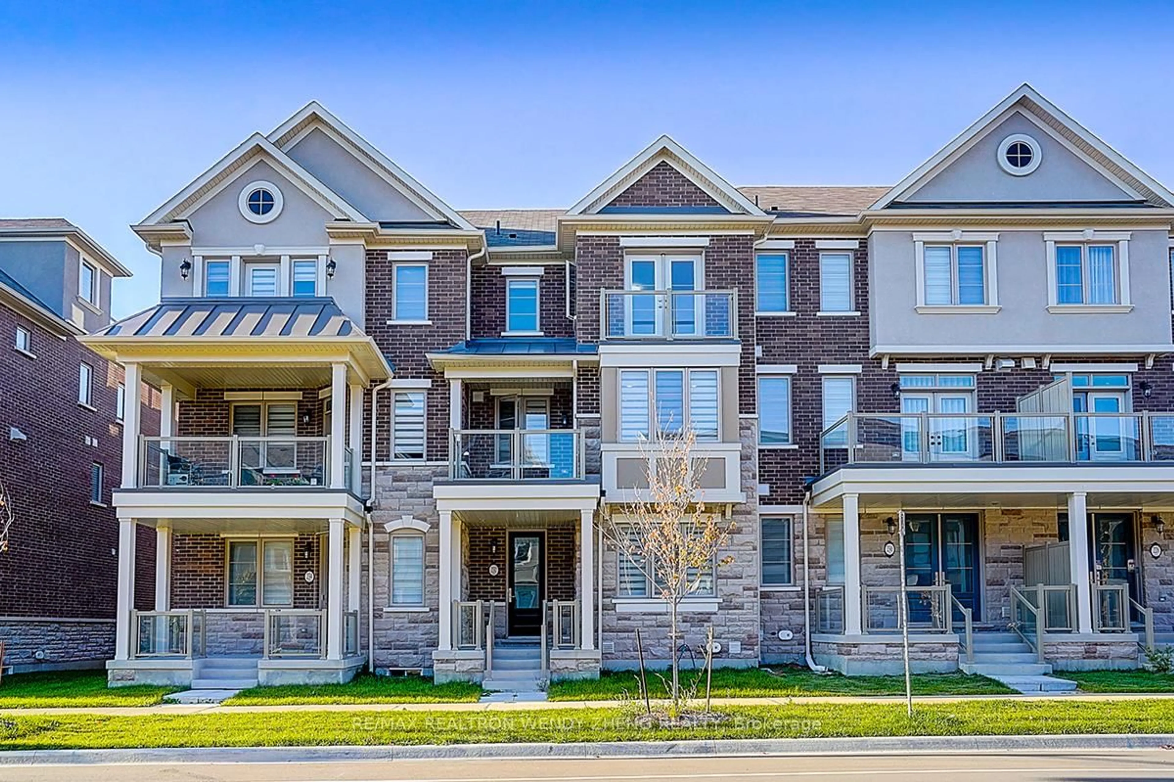 Home with brick exterior material, unknown for 232 Rustle Woods Ave, Markham Ontario L6B 1R3