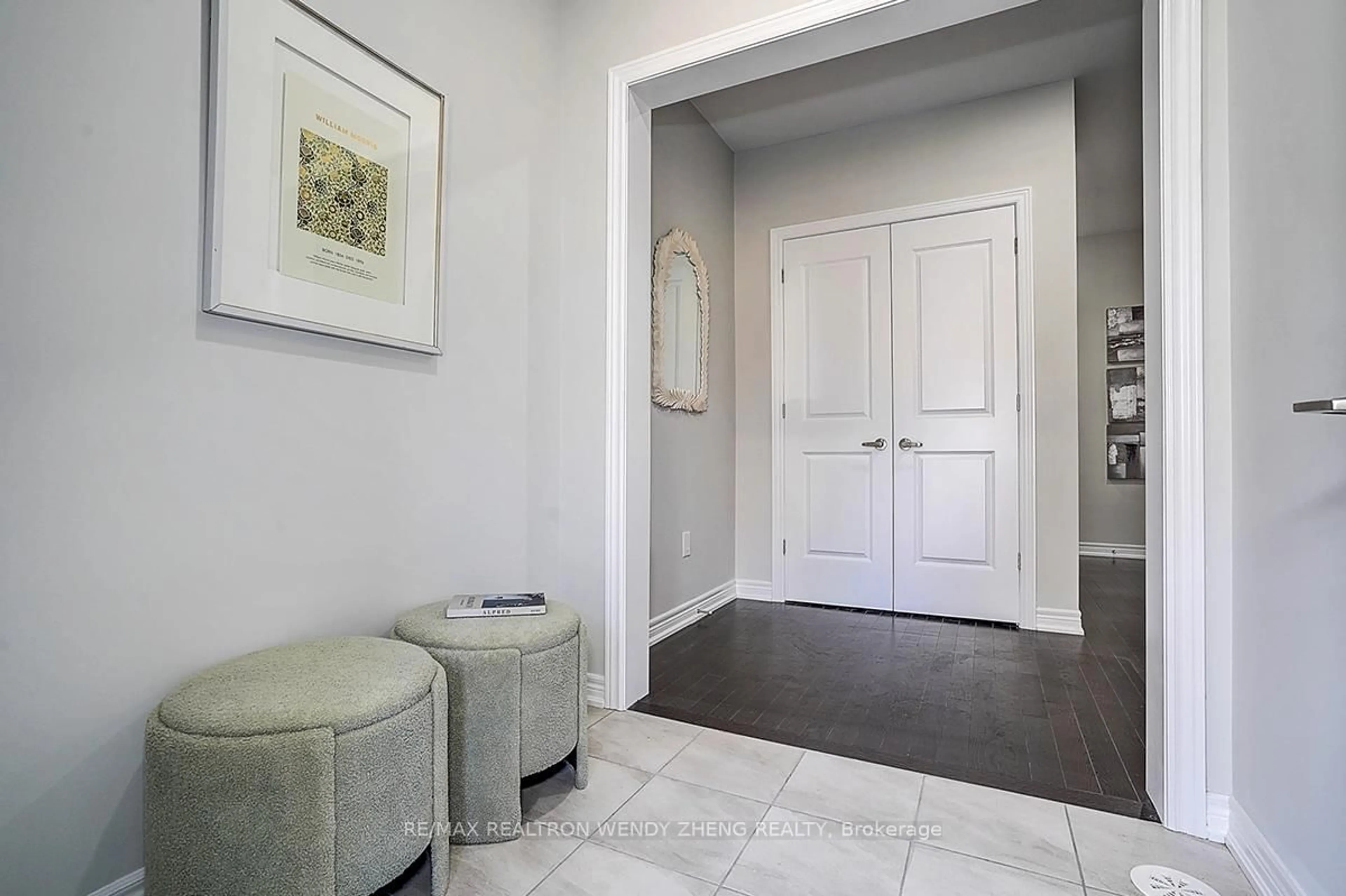 Indoor entryway for 232 Rustle Woods Ave, Markham Ontario L6B 1R3