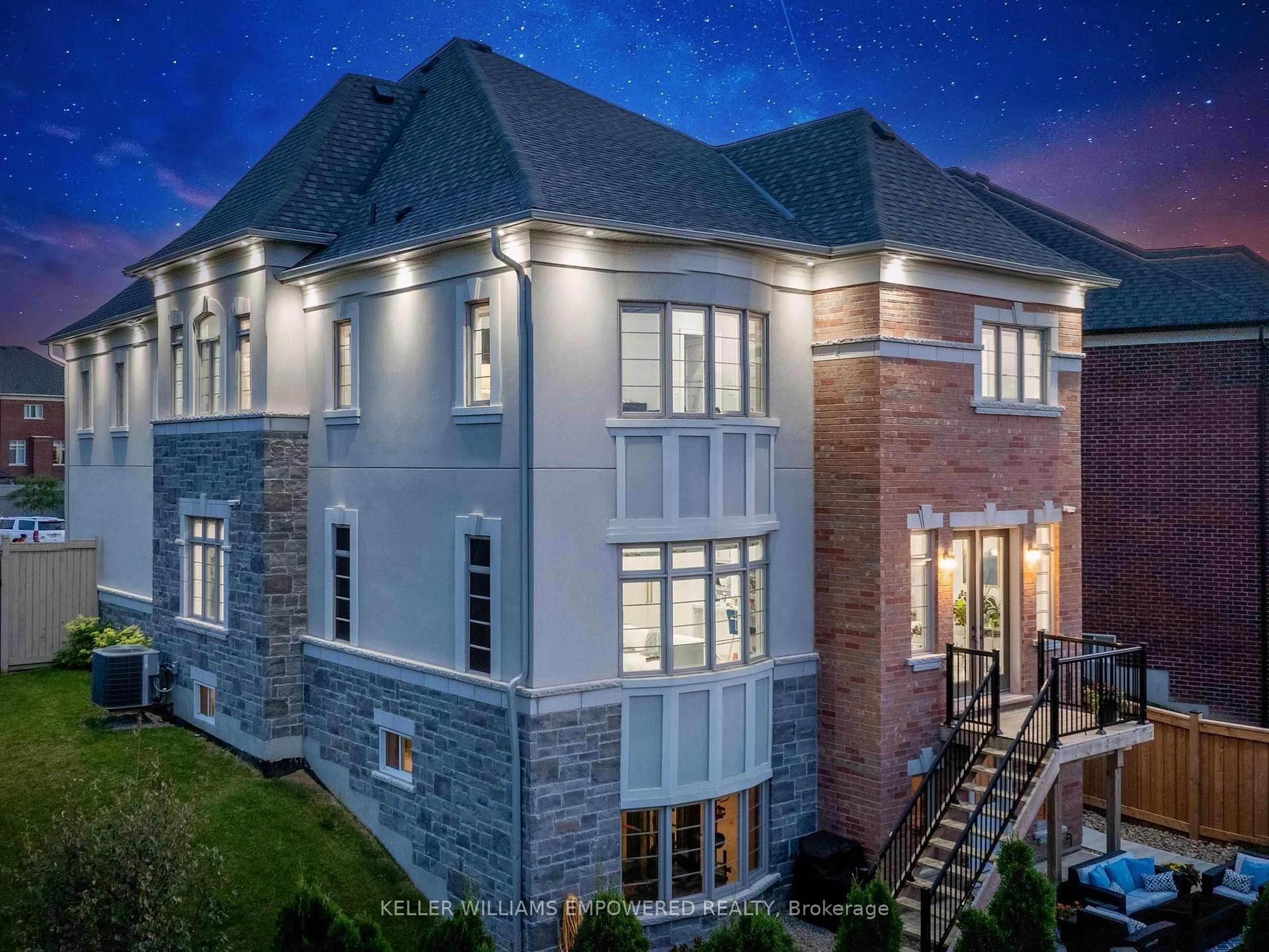 Home with brick exterior material, building for 266 Touch Gold Cres, Aurora Ontario L4G 3X5
