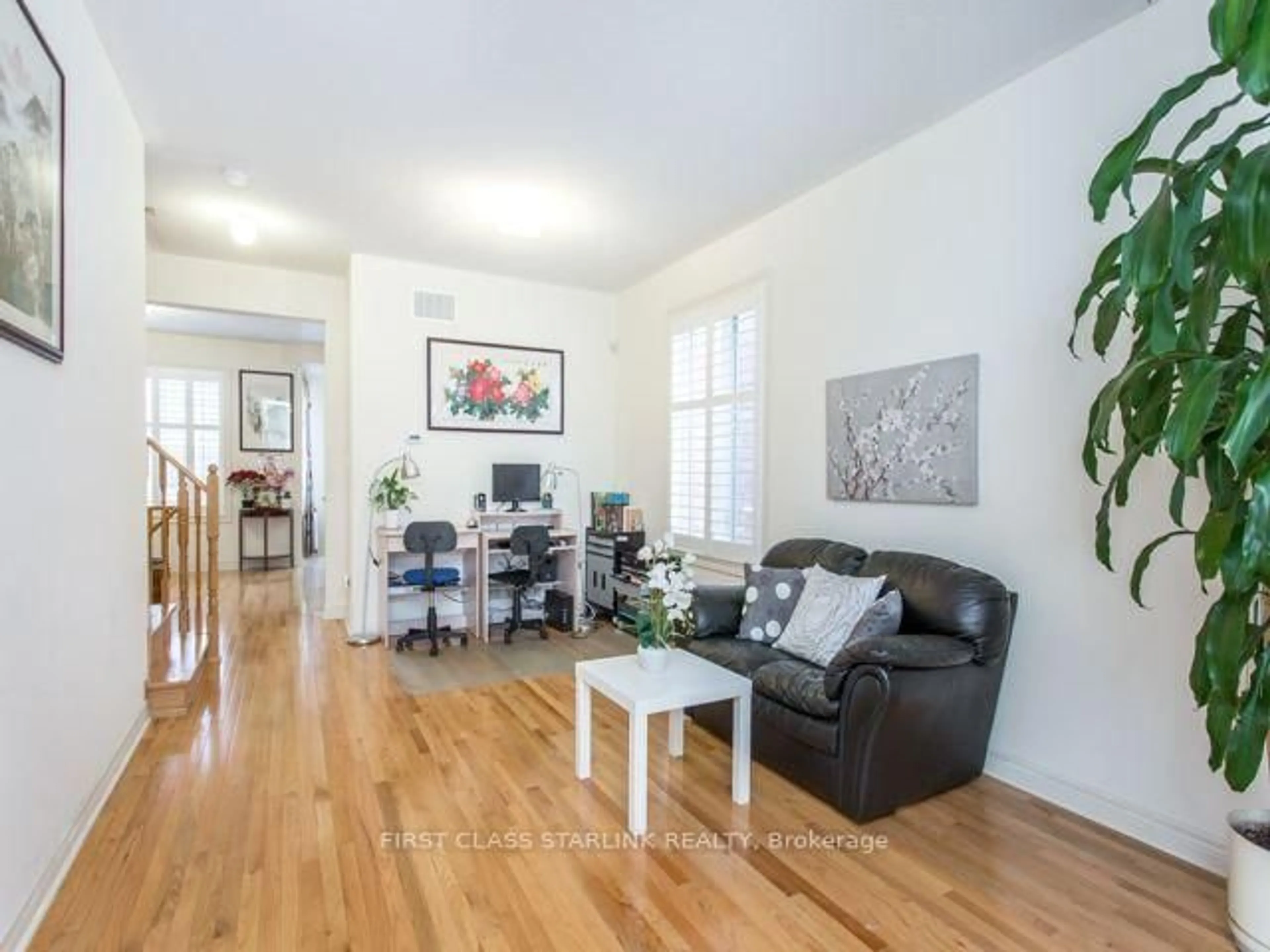 Living room with furniture, wood/laminate floor for 63 Aikenhead Ave, Richmond Hill Ontario L4S 0C4