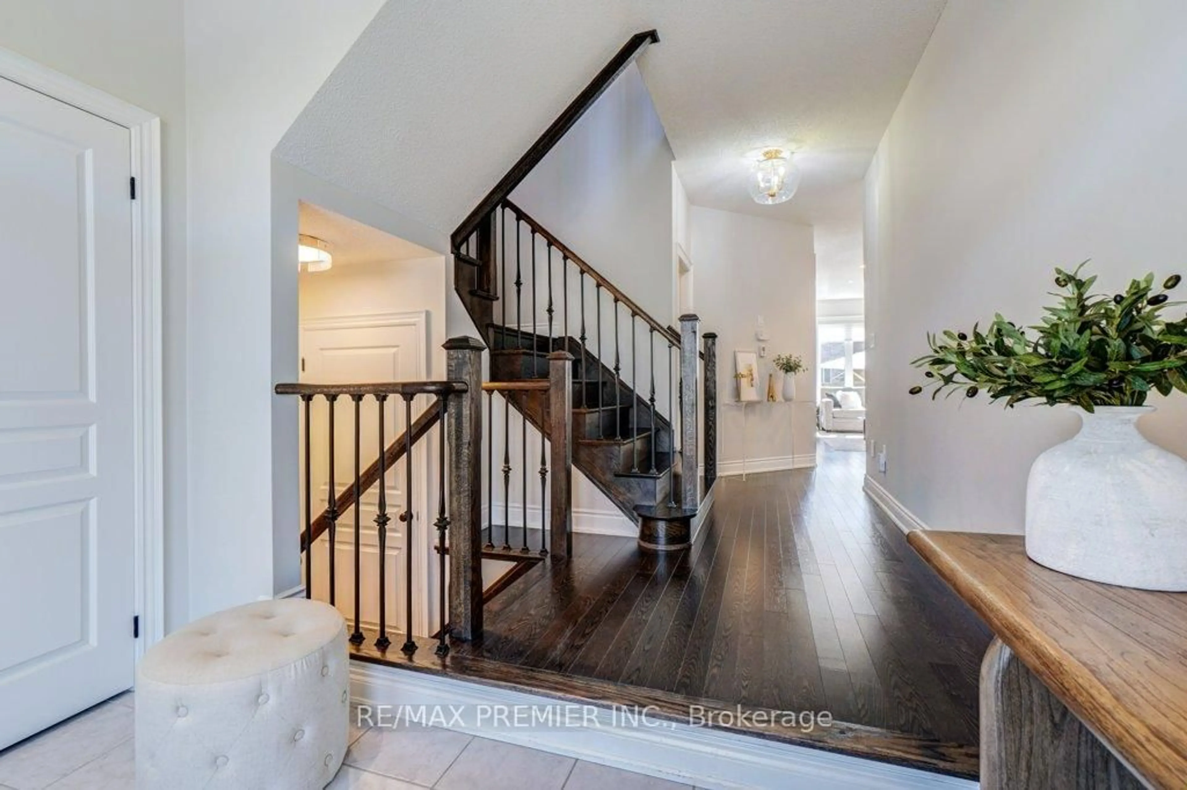 Unknown for 15 Kincardine St, Vaughan Ontario L4H 4H5