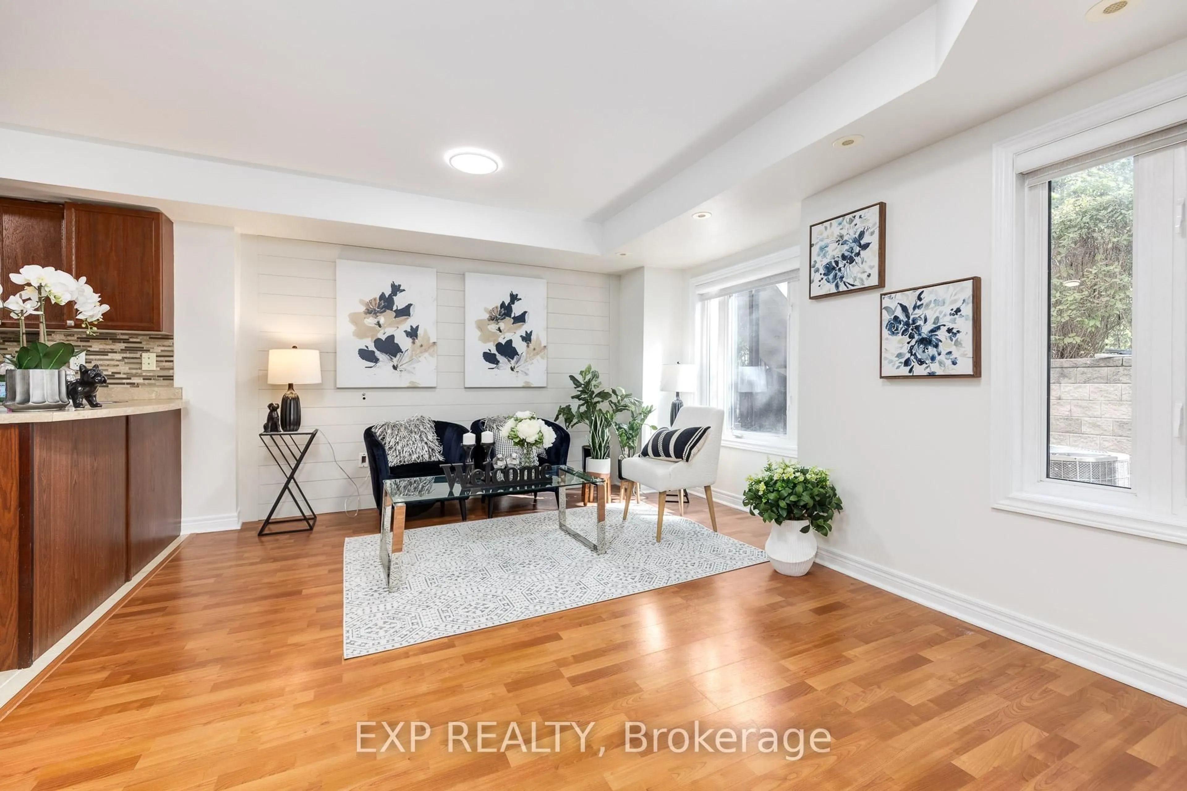 Living room with furniture, unknown for 306 John St #158, Markham Ontario L3T 0A7
