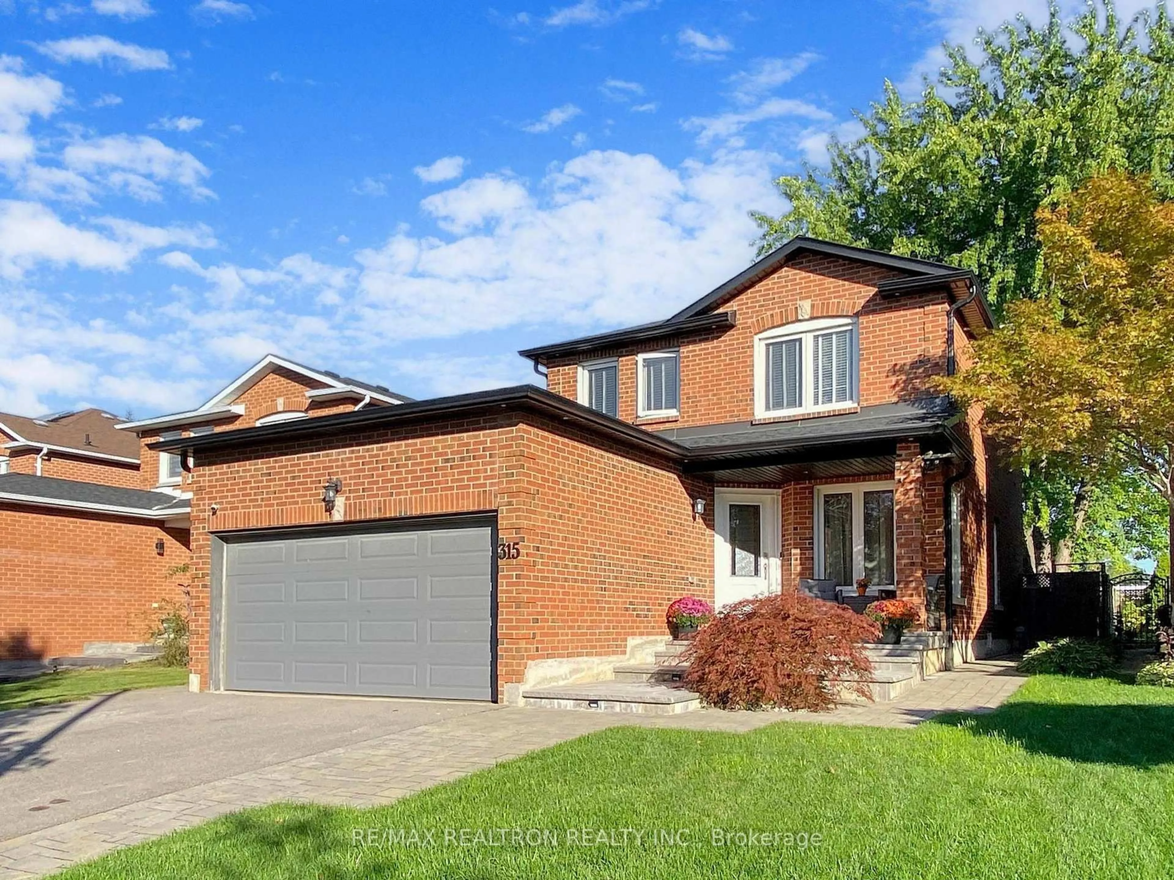Home with brick exterior material, street for 315 Waterside Cres, Vaughan Ontario L6A 1V4