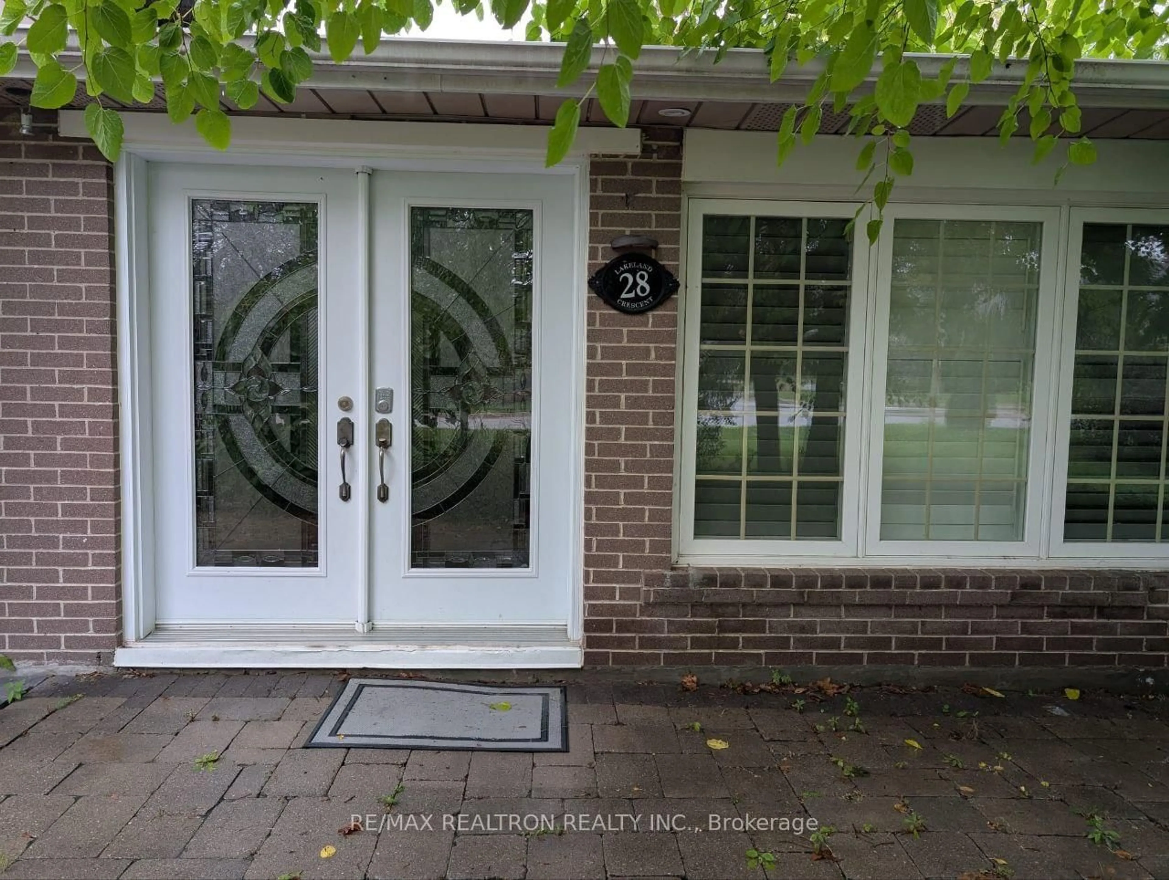 Unknown for 28 Lakeland Cres, Richmond Hill Ontario L4E 2Z8