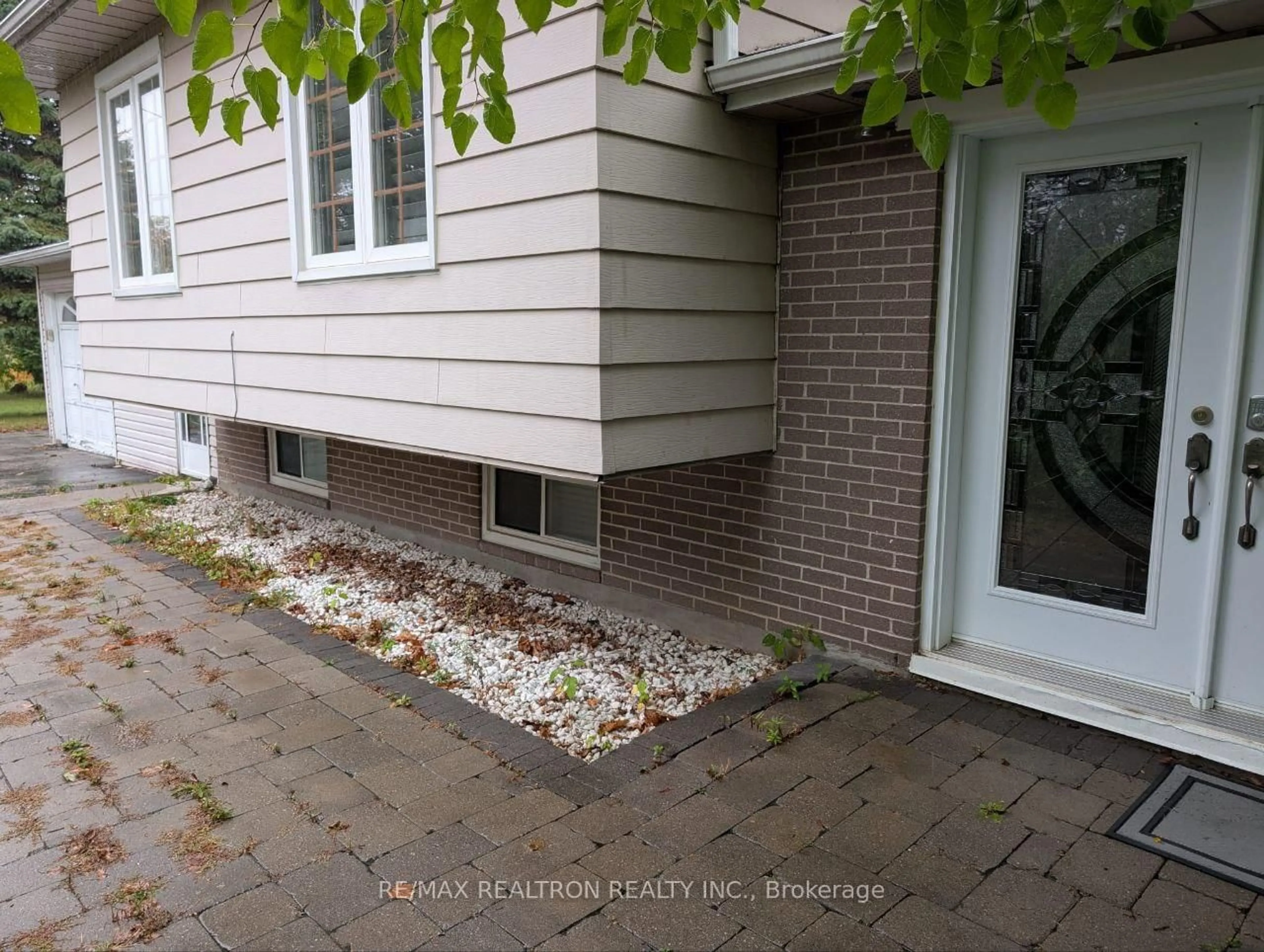 Unknown for 28 Lakeland Cres, Richmond Hill Ontario L4E 2Z8