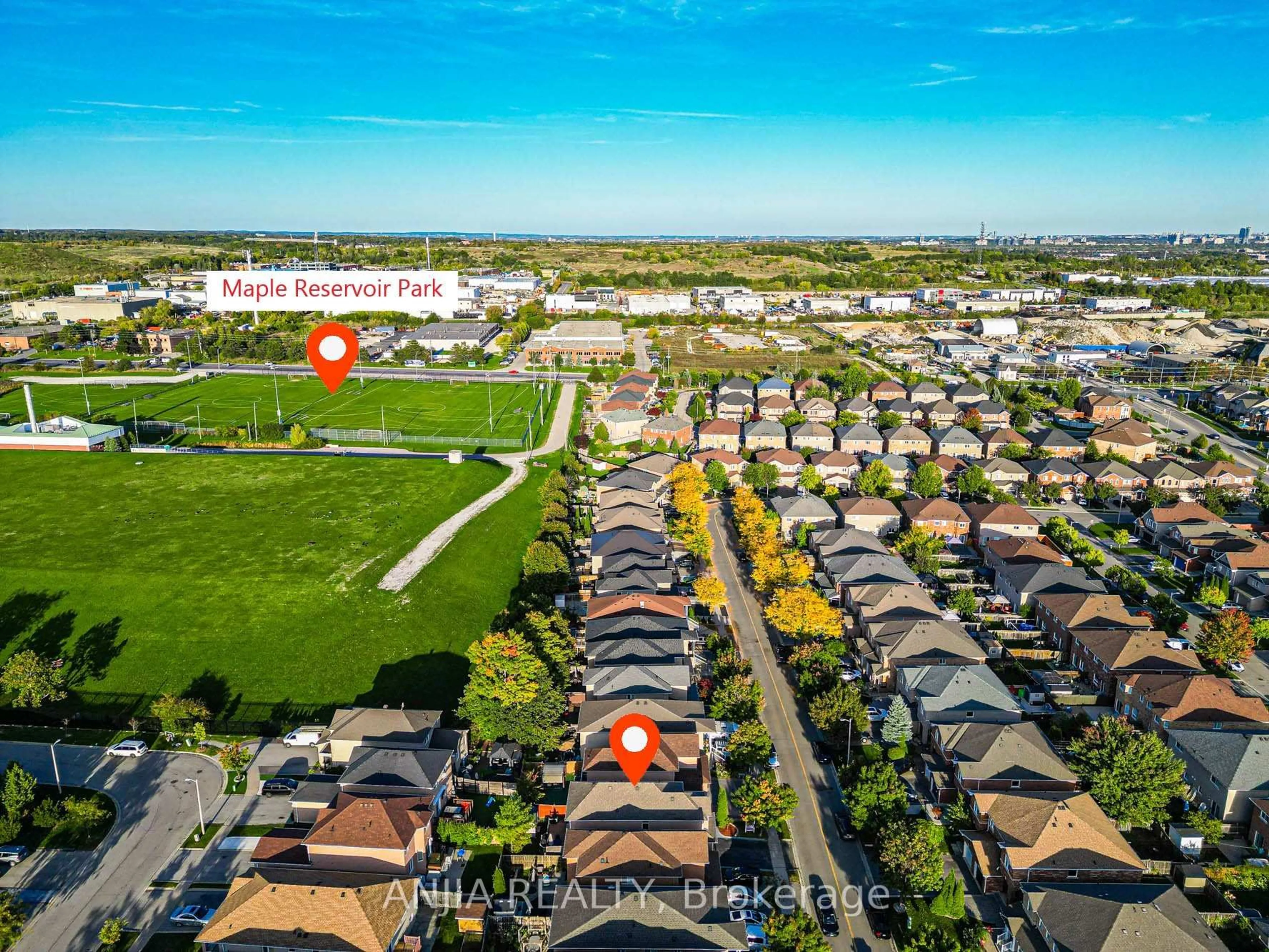 A pic from outside/outdoor area/front of a property/back of a property/a pic from drone, street for 97 Blackthorn Dr, Vaughan Ontario L6A 3N2