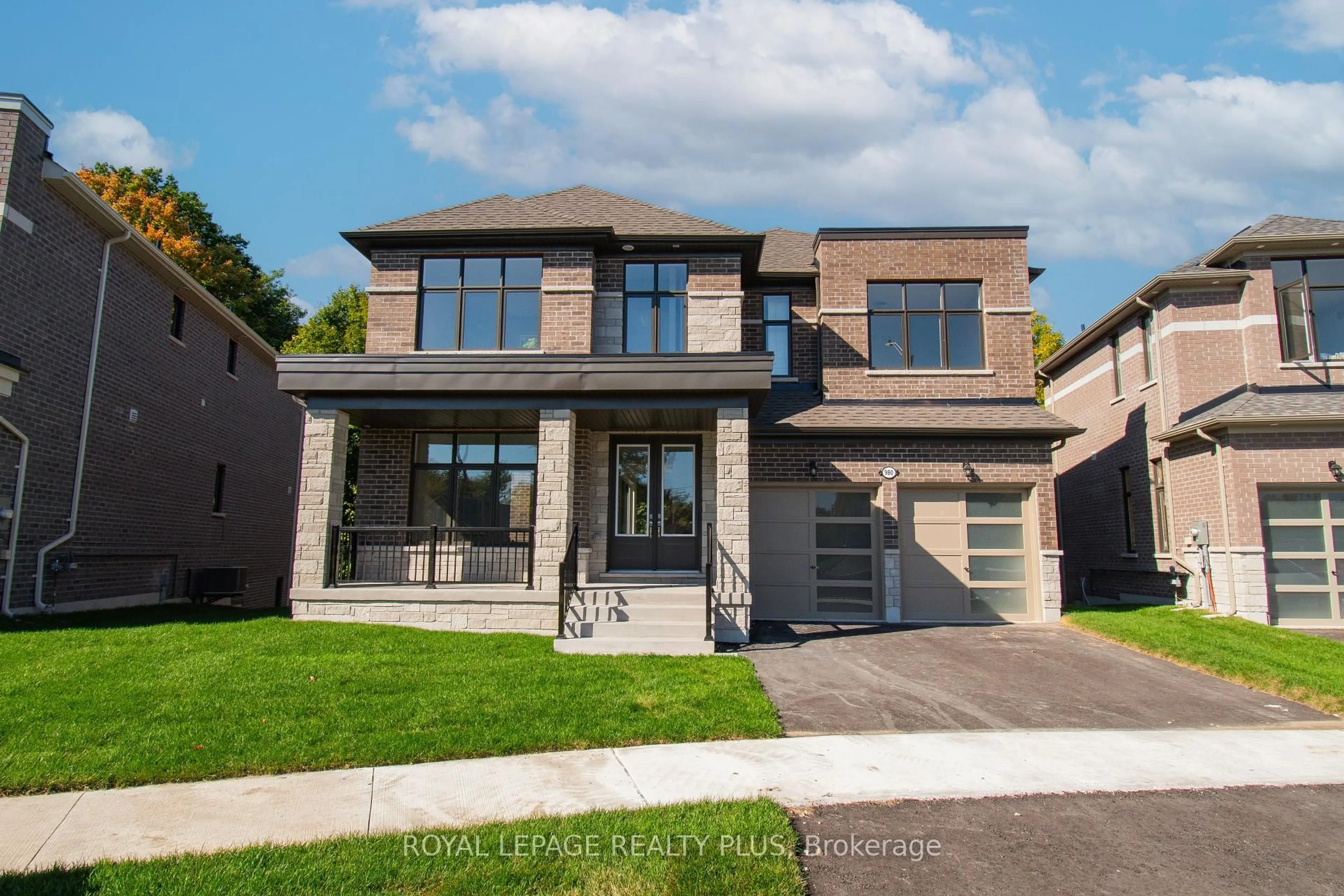 Home with brick exterior material, street for 980 Church Dr, Innisfil Ontario L0L 1W0