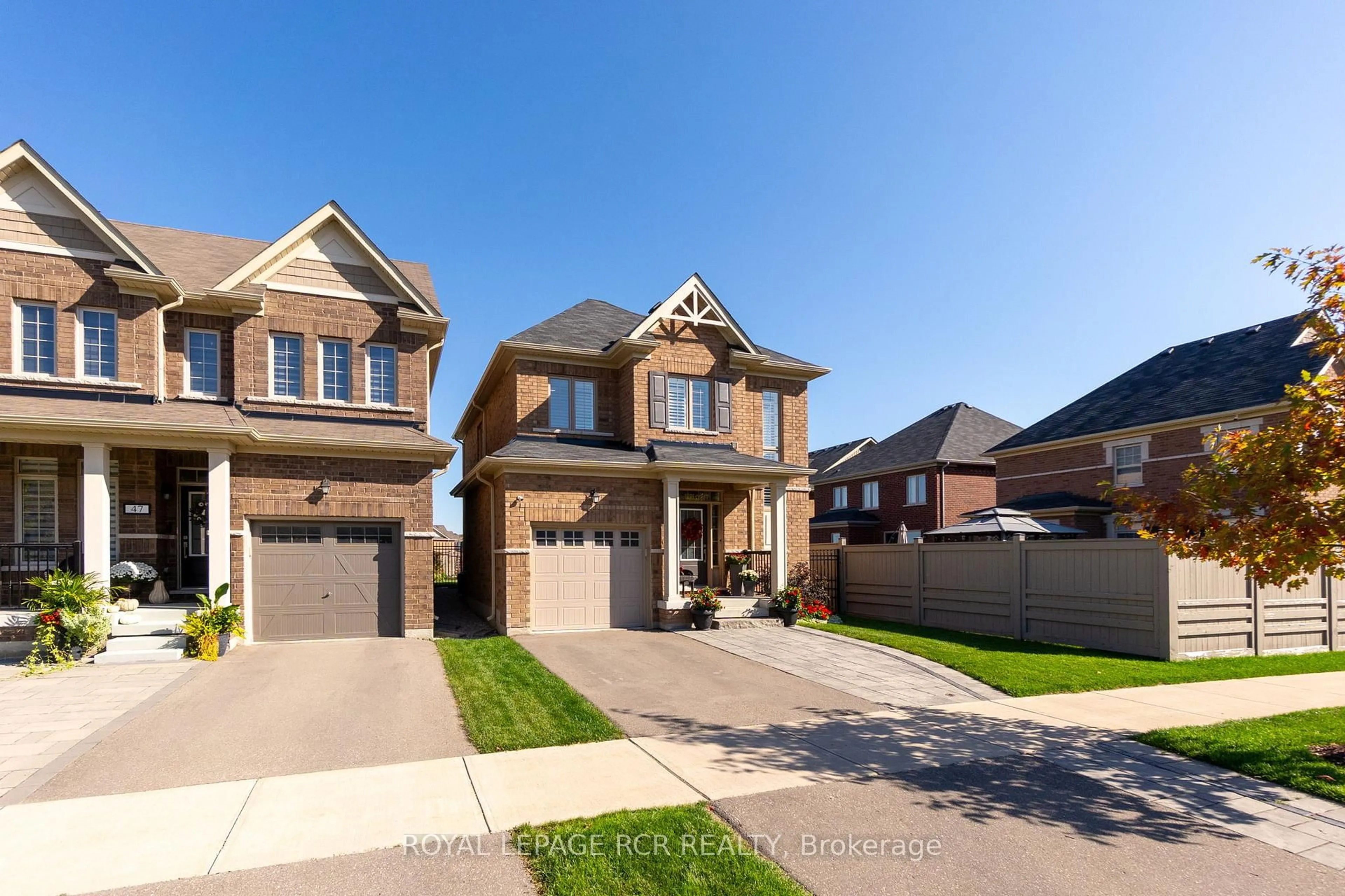 Home with brick exterior material, street for 45 Martin Tr, New Tecumseth Ontario L0G 1W0
