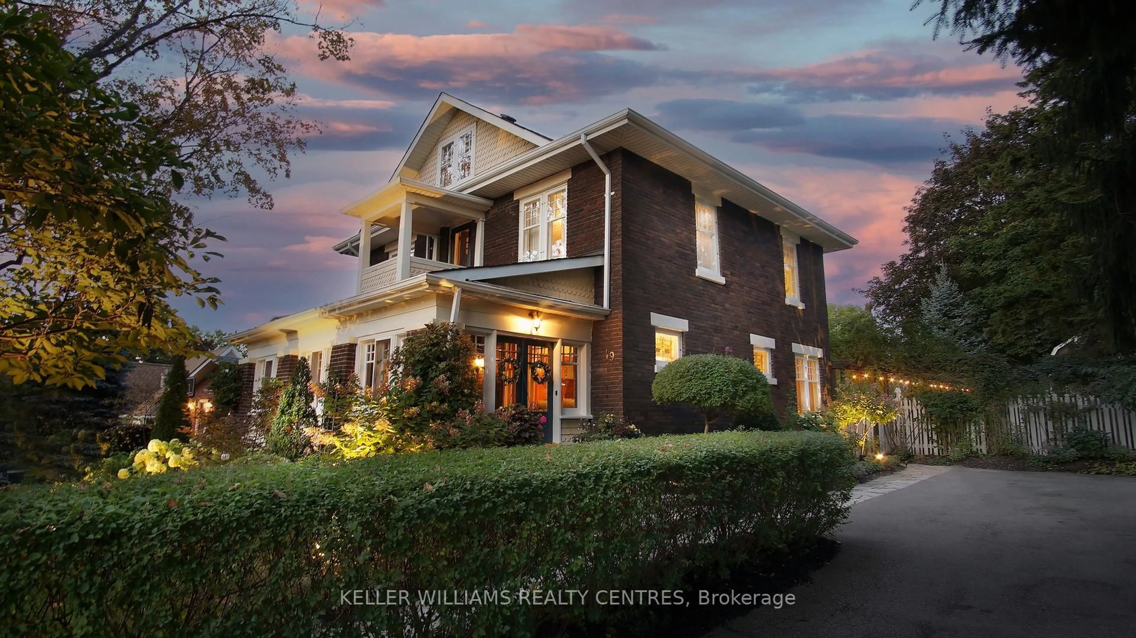 Home with brick exterior material, building for 49 Alice St, East Gwillimbury Ontario L0G 1M0