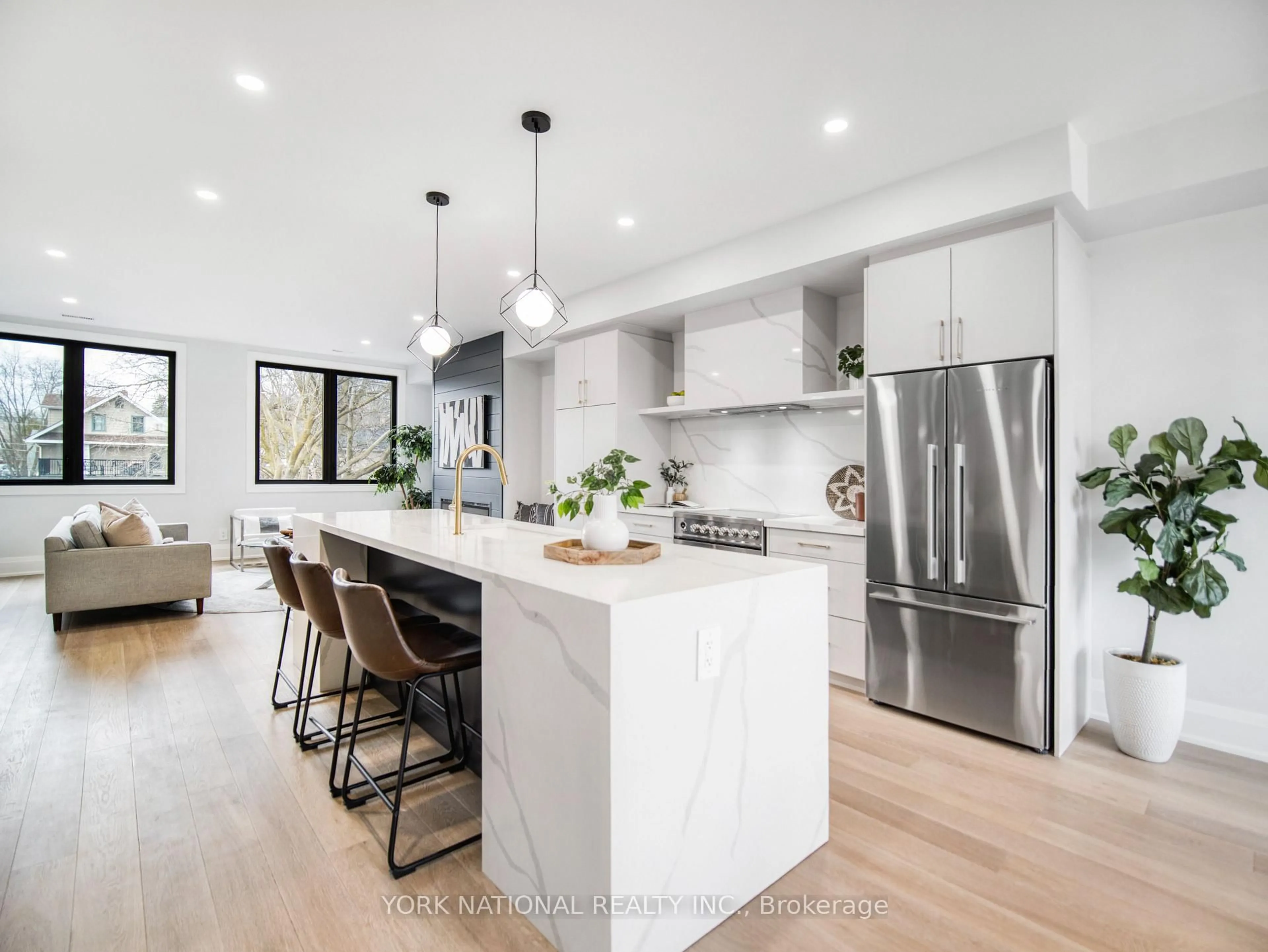 Open concept kitchen, unknown for 59 Charles St #8, Newmarket Ontario L3Y 3V7