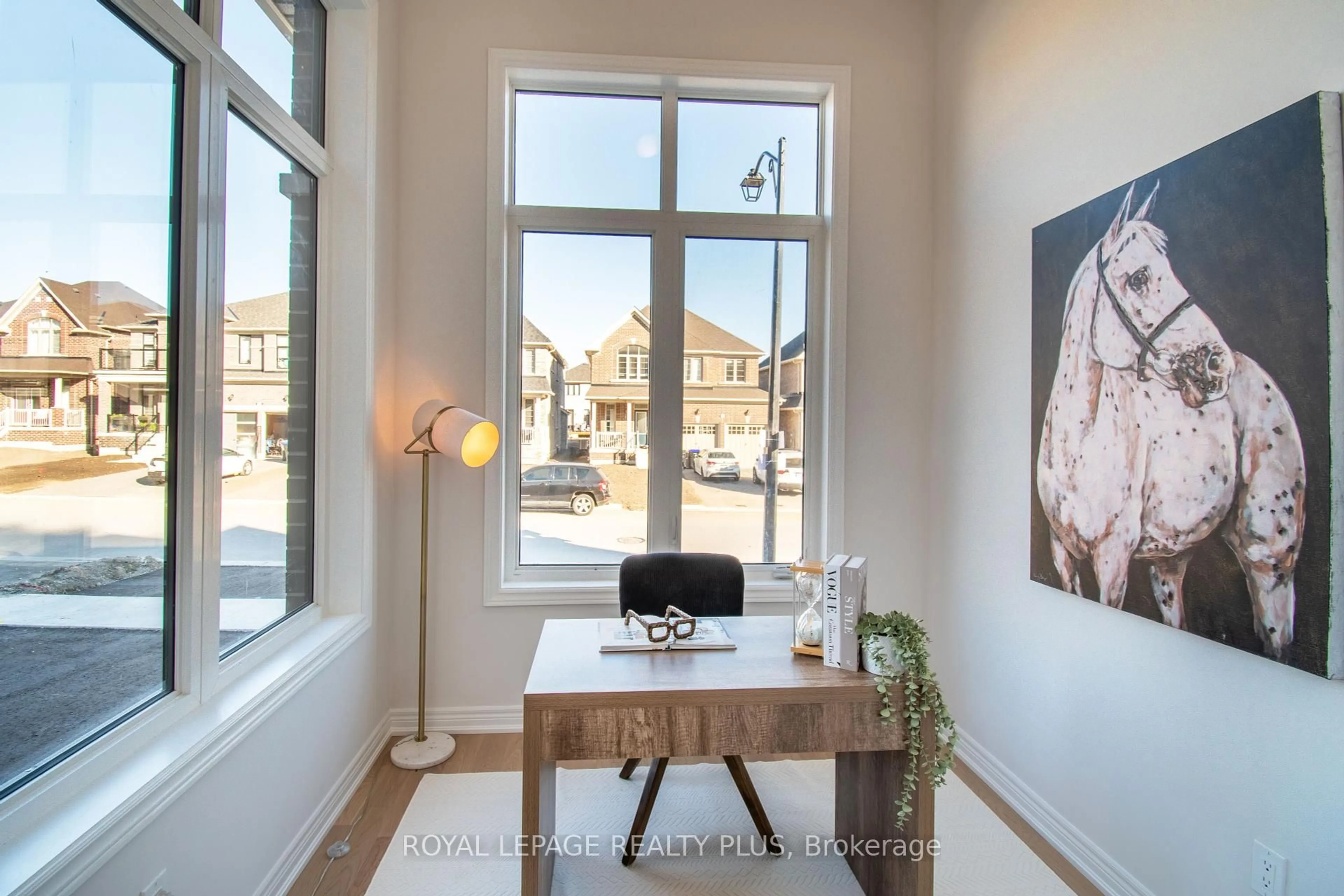 A pic of a room for 1454 Davis Loop Circ, Innisfil Ontario L0L 1W0