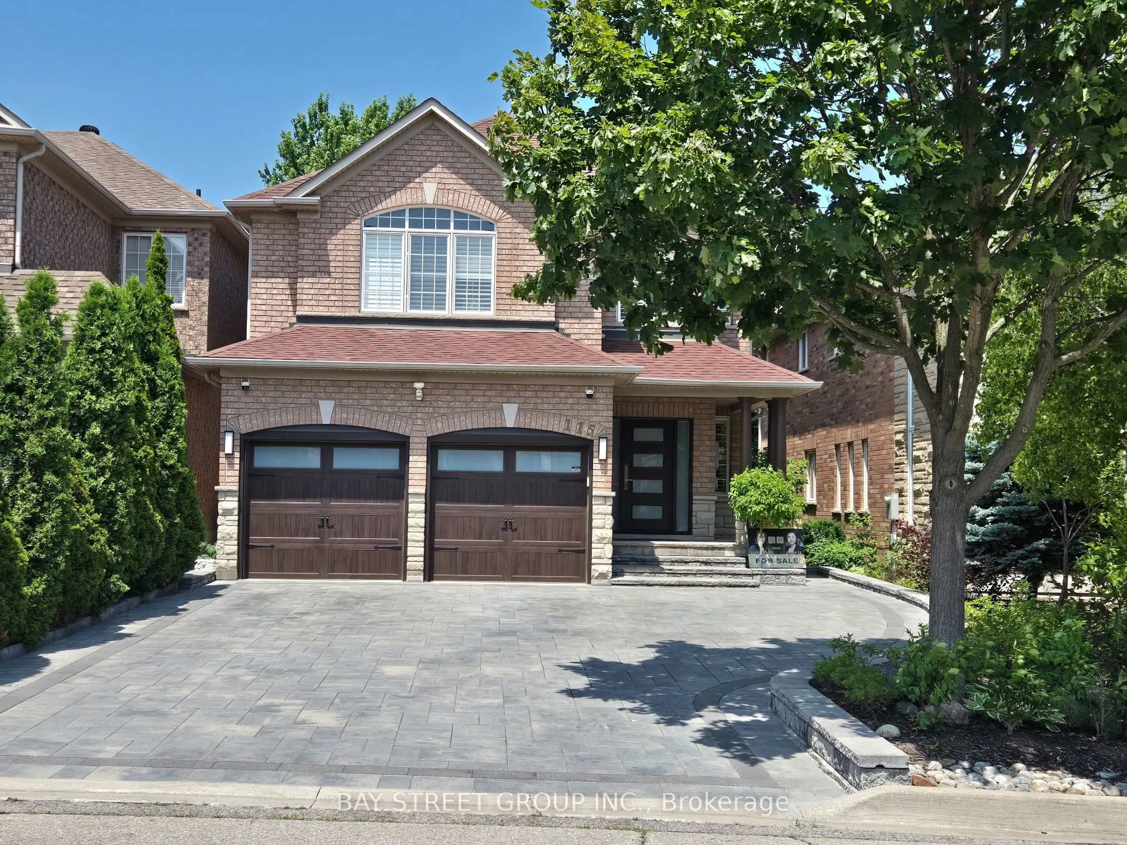 Home with brick exterior material, street for 115 COLESBROOK Rd, Richmond Hill Ontario L4S 2G3