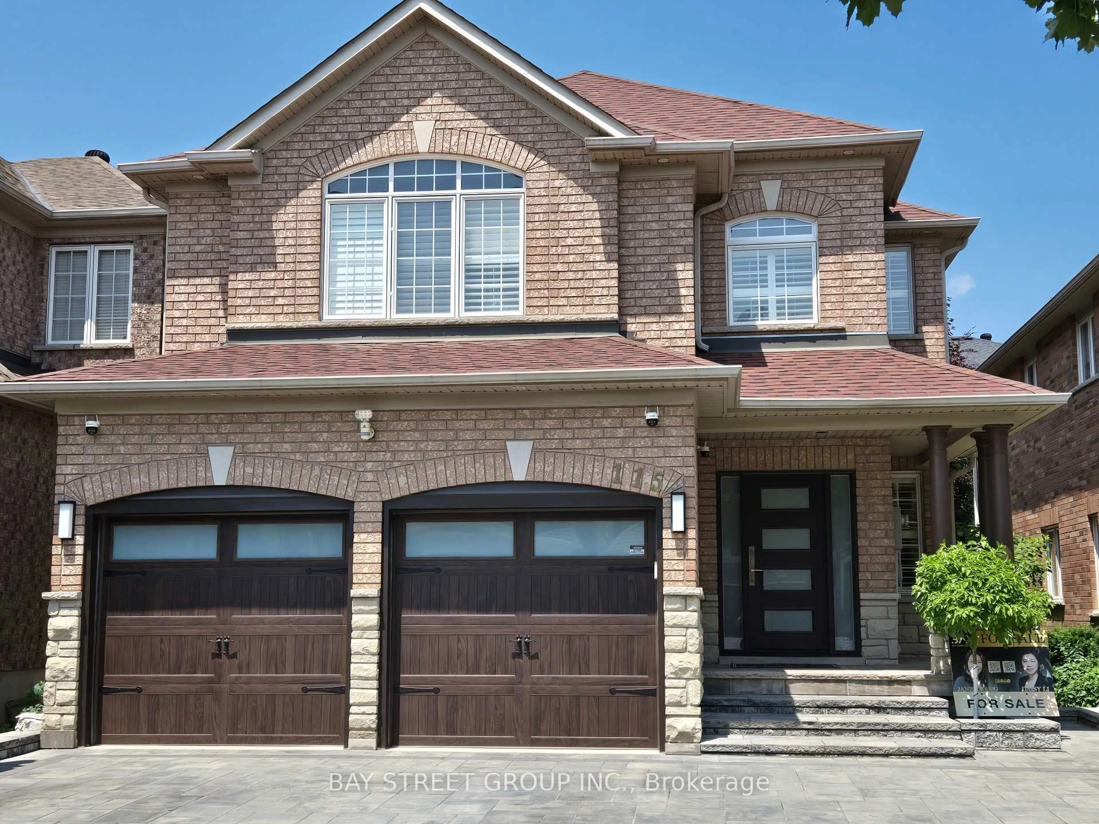 Home with brick exterior material, street for 115 COLESBROOK Rd, Richmond Hill Ontario L4S 2G3