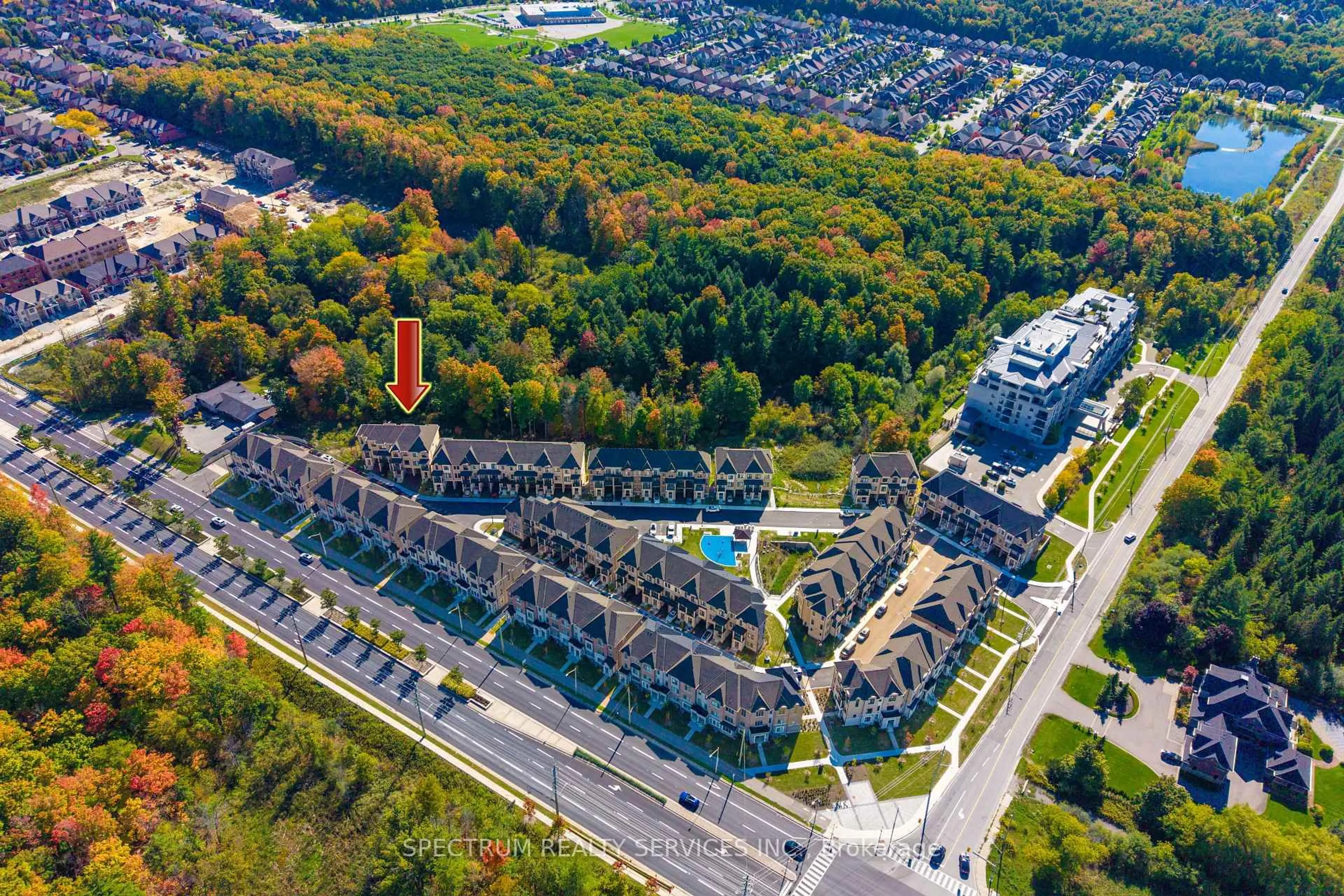A pic from outside/outdoor area/front of a property/back of a property/a pic from drone, street for 35 De La Roche Dr, Vaughan Ontario L4H 5G4
