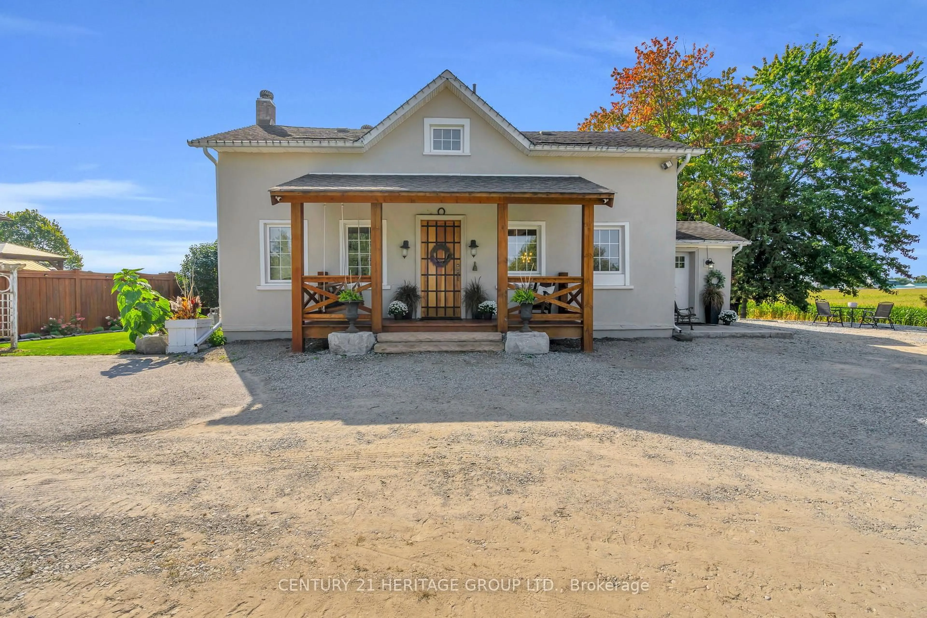A pic from outside/outdoor area/front of a property/back of a property/a pic from drone, unknown for 4235 4th Line, Bradford West Gwillimbury Ontario L3Z 0Z1