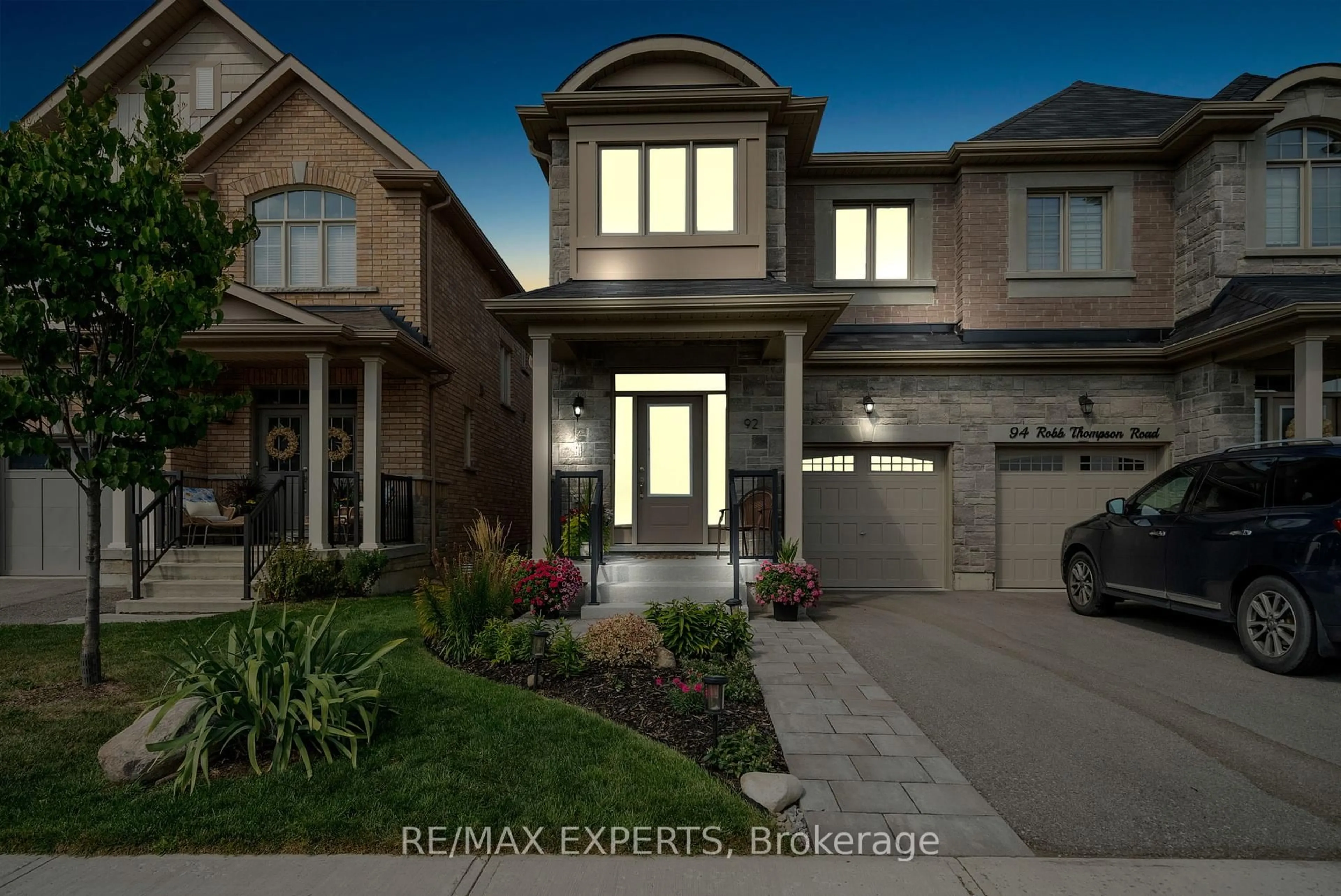 Unknown for 92 Robb Thomson Rd, East Gwillimbury Ontario L0G 1M0