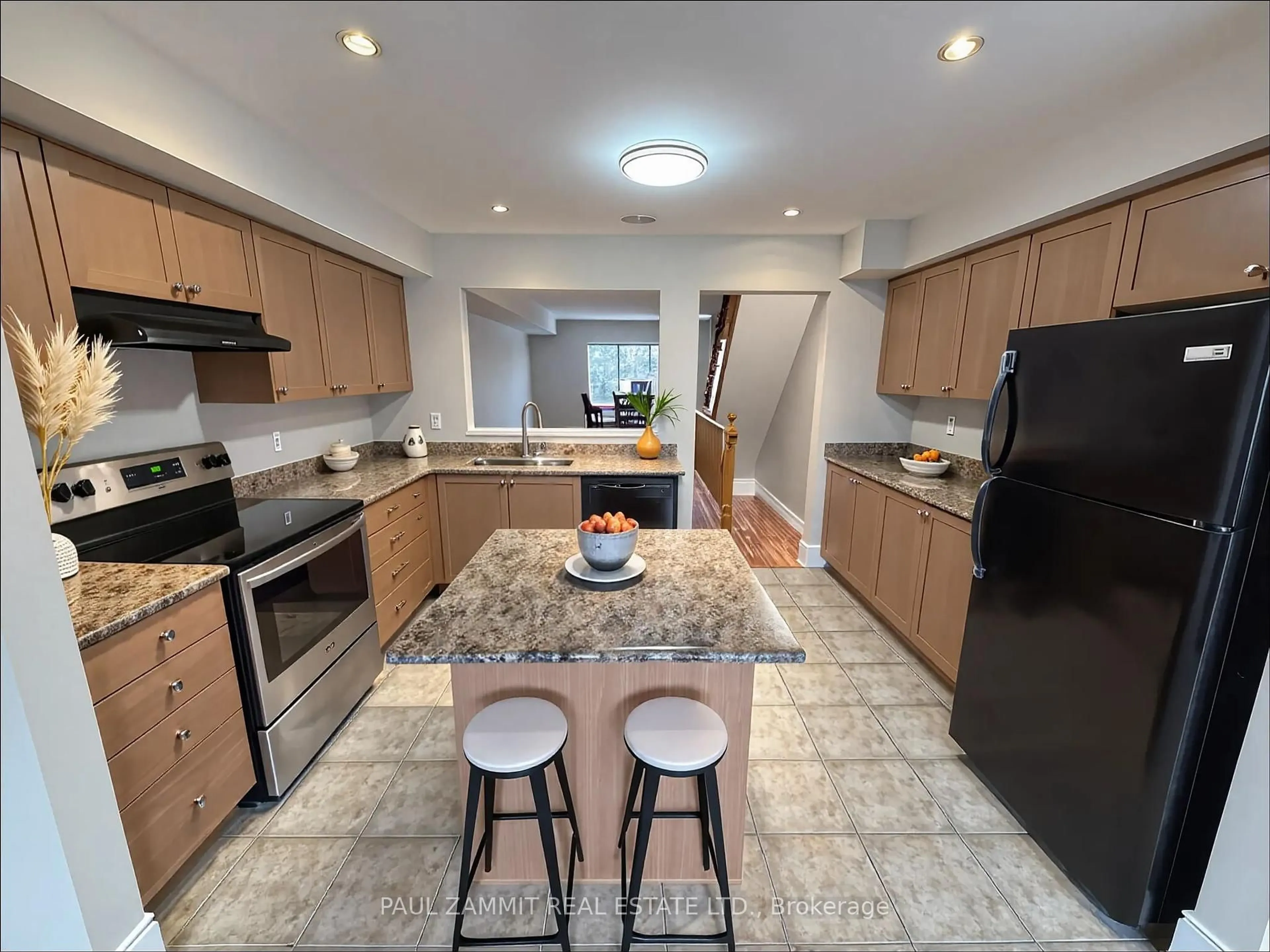 Open concept kitchen, ceramic/tile floor for 74 Sanctuary Way, Markham Ontario L6E 0C2