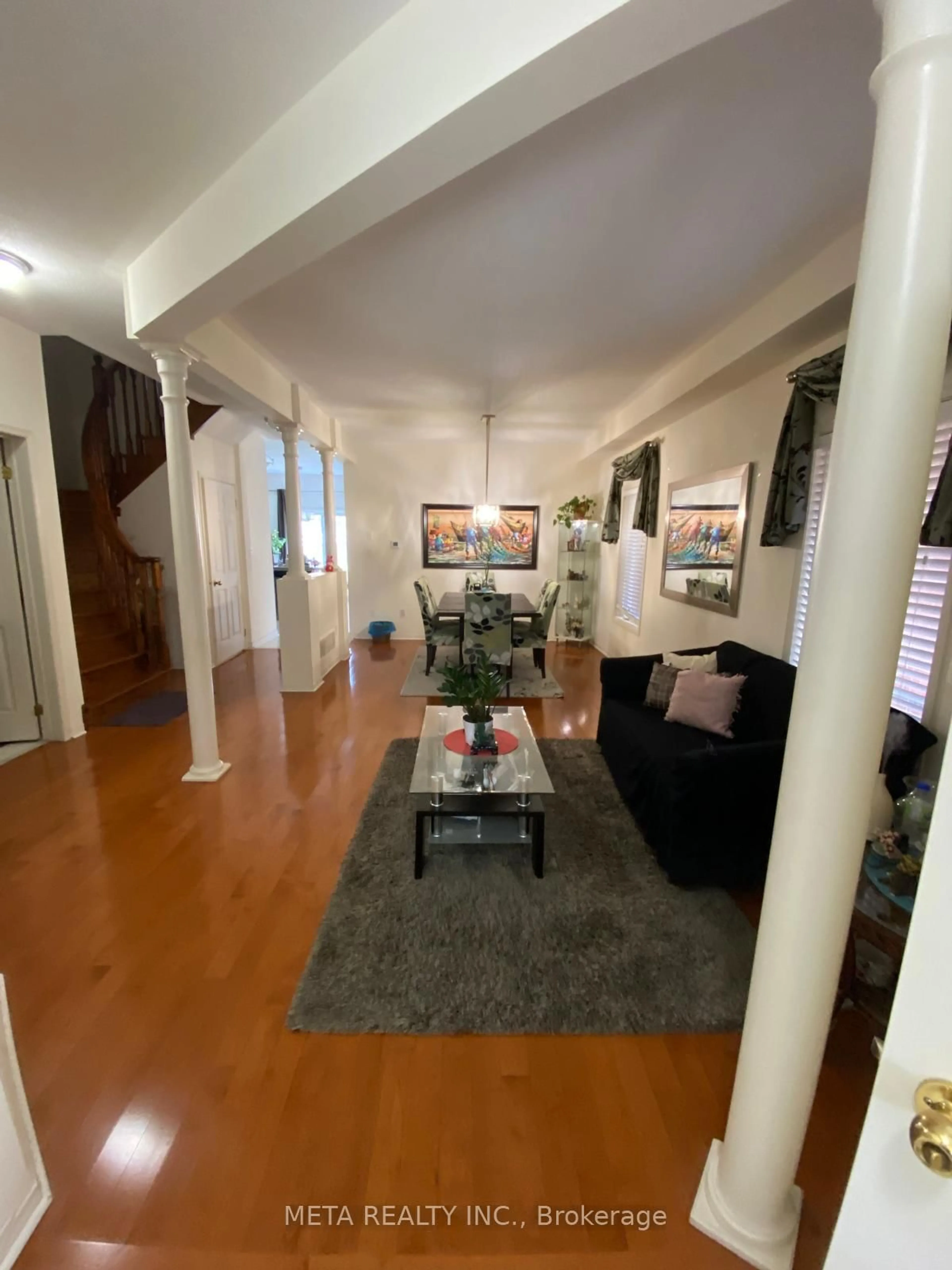 Unknown for 27 CORONET St, Whitchurch-Stouffville Ontario L4A 0X8