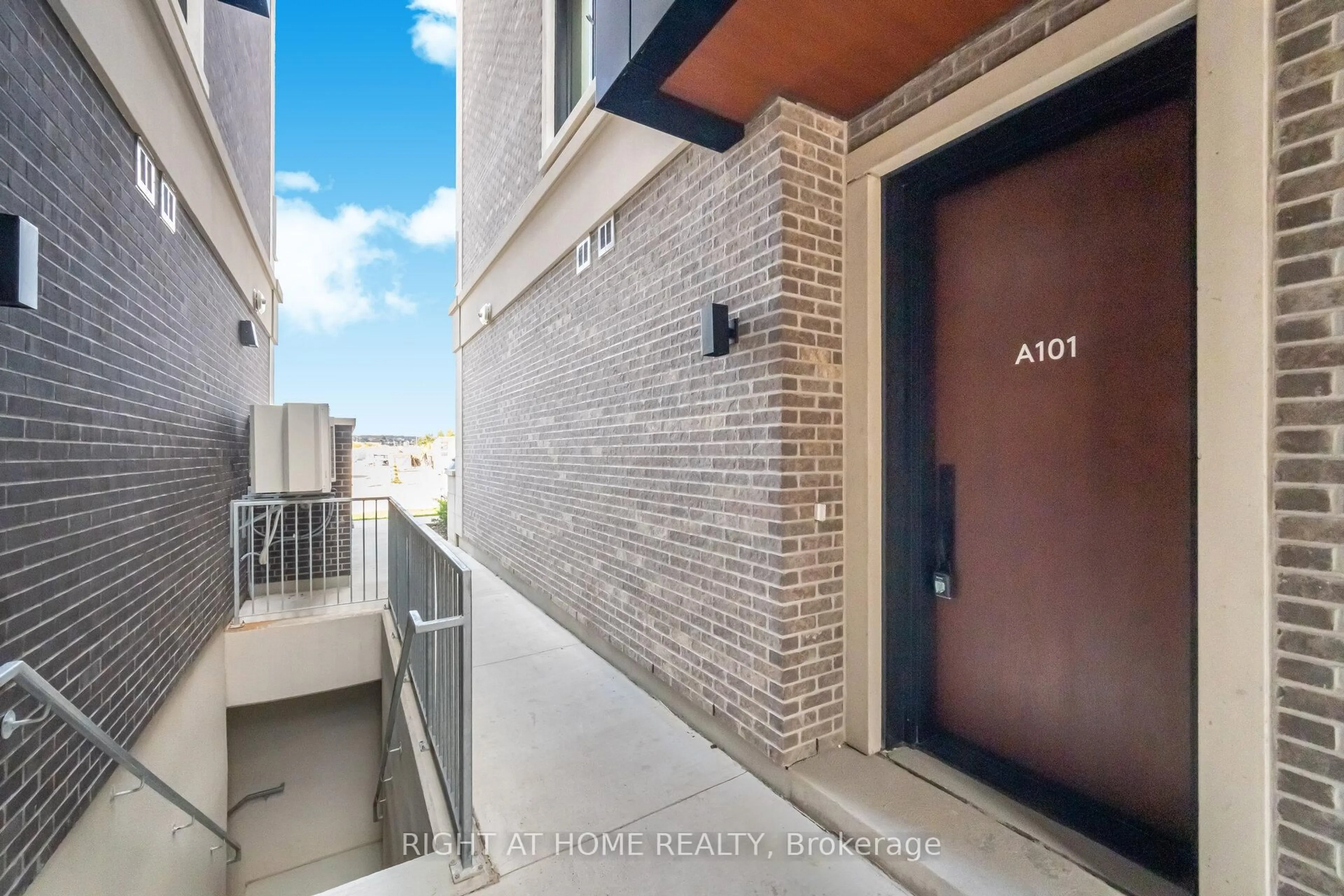 Unknown for 67 Saigon Dr #A101, Richmond Hill Ontario L4S 1M4
