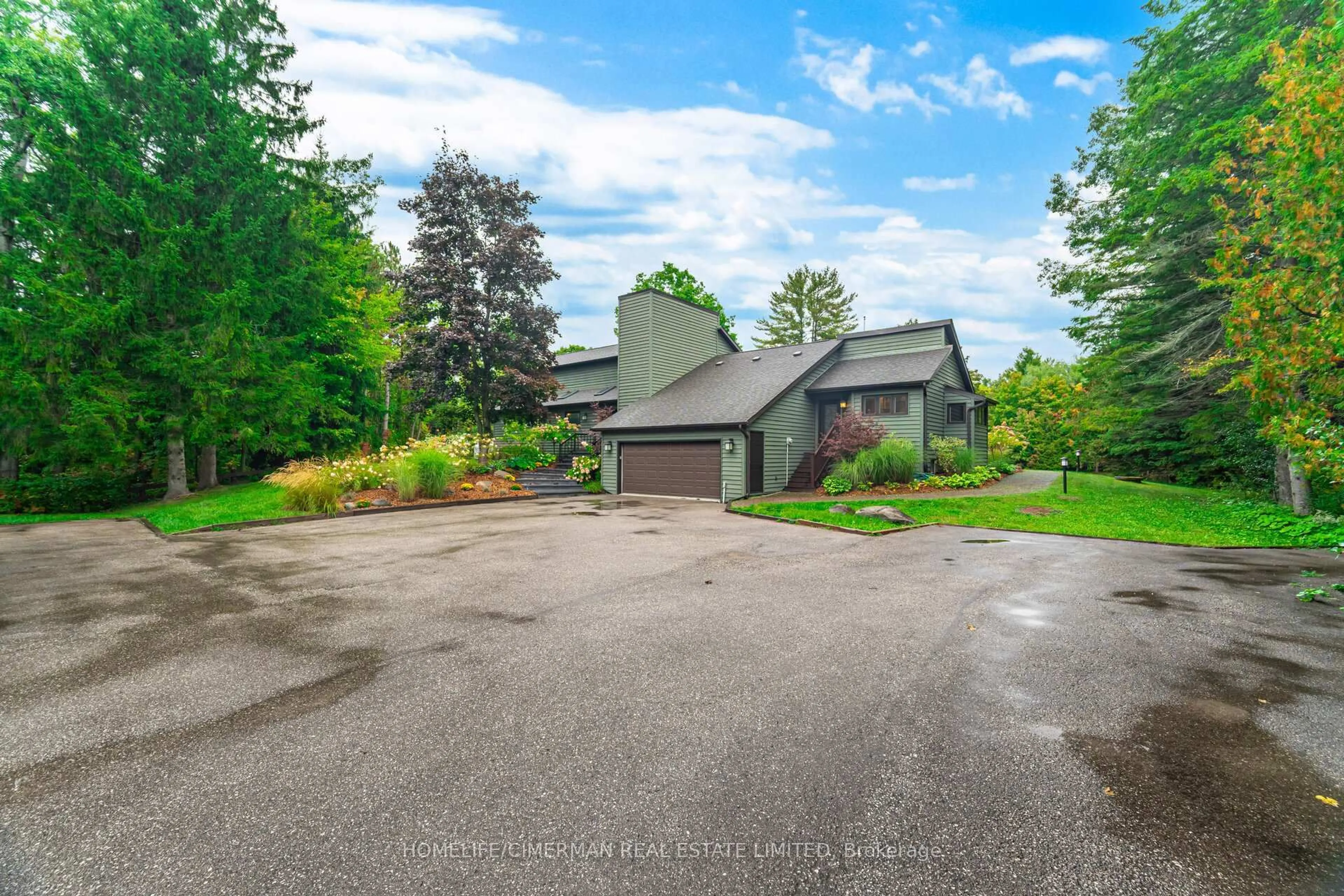 A pic from outside/outdoor area/front of a property/back of a property/a pic from drone, unknown for 3162 Line 12, Bradford West Gwillimbury Ontario L3Z 2A5