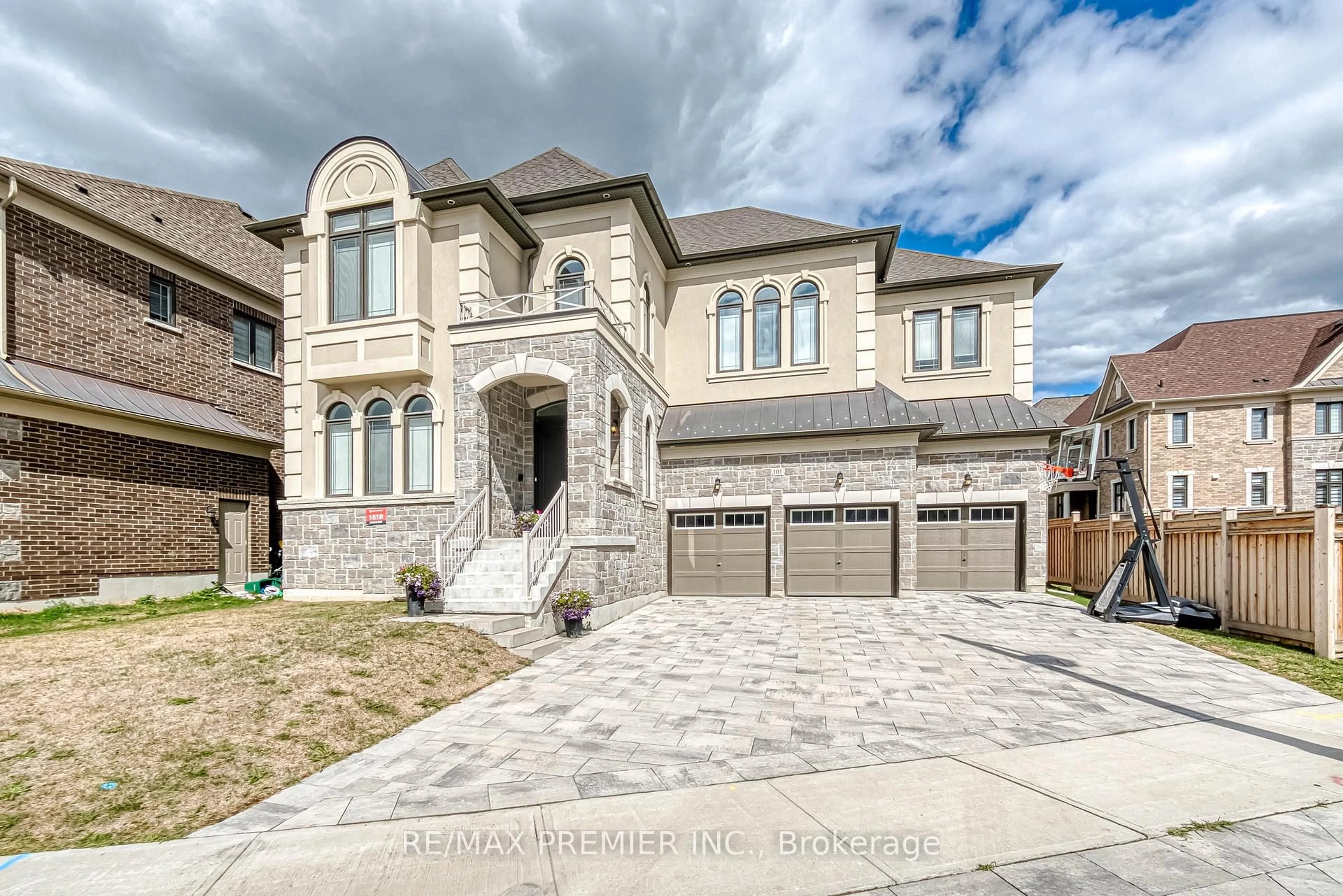 Home with brick exterior material, street for 101 Appleyard Ave, Vaughan Ontario L4H 4N3