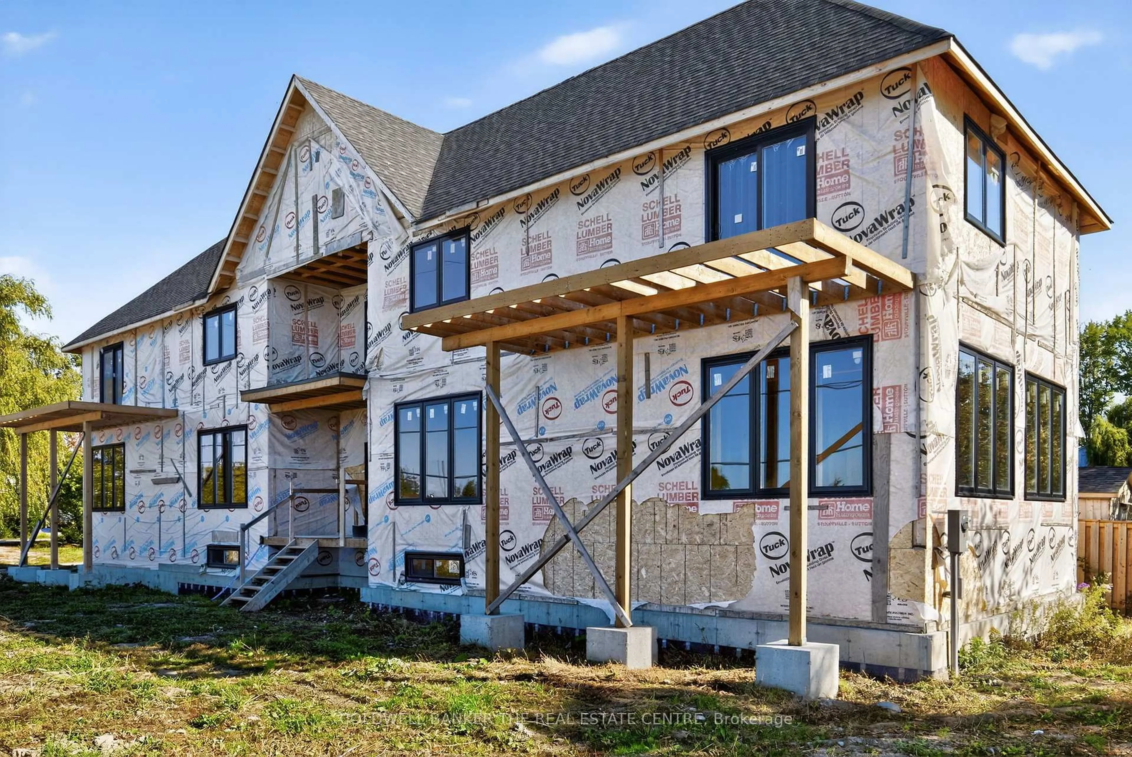 Home with brick exterior material, building for 802 Willowview Rd, Georgina Ontario L0E 1S0